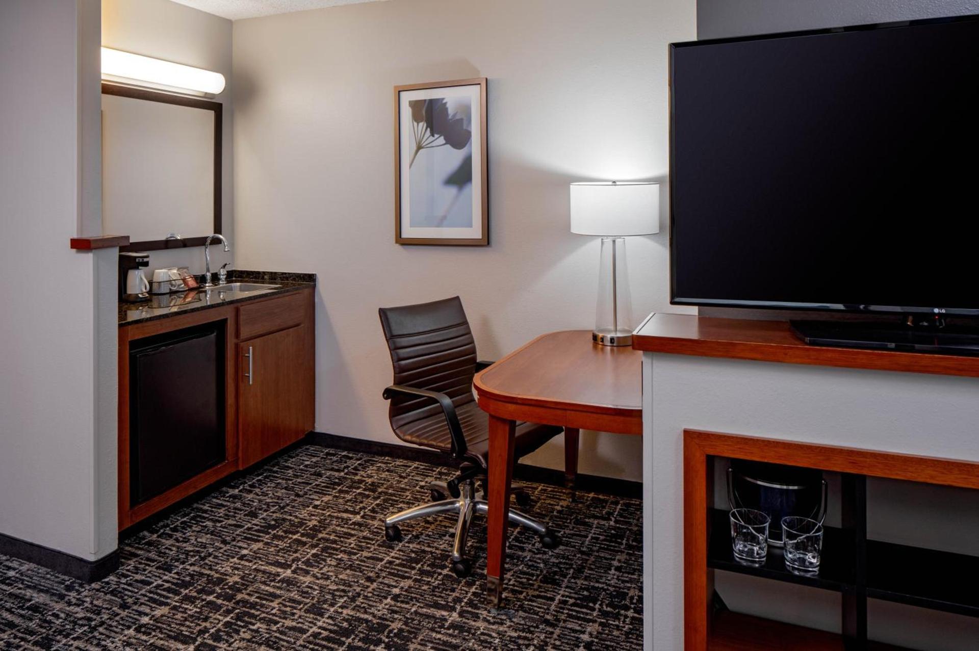 Hyatt Place Fair Lawn Paramus photo 9