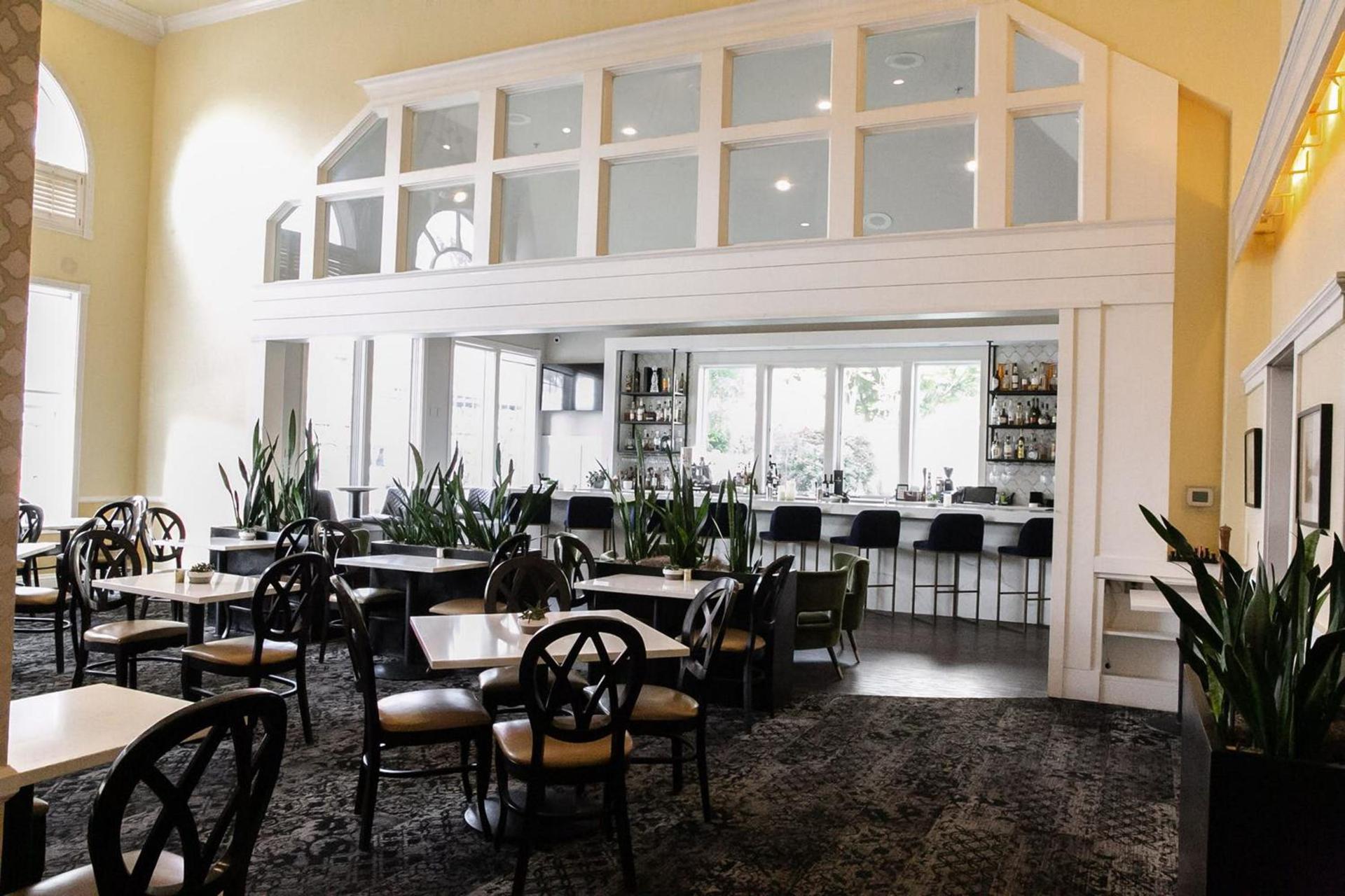 Majestic Inn and Spa photo 46
