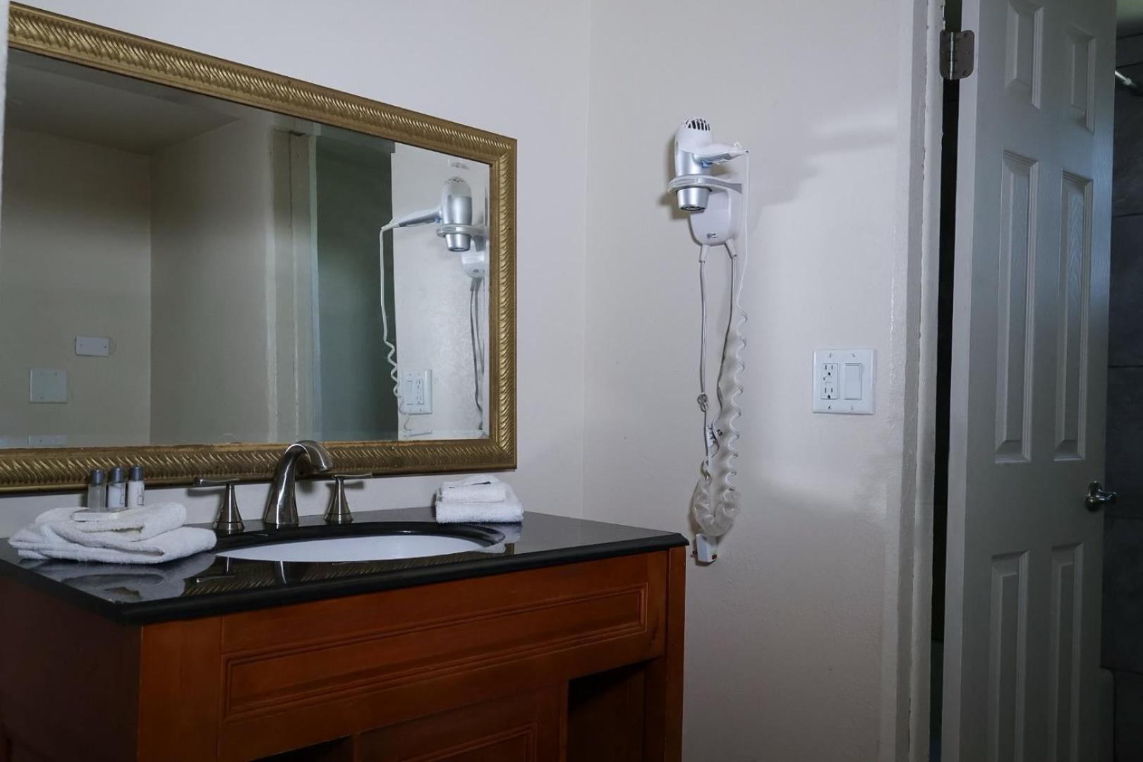 LaJunta Inn photo 30