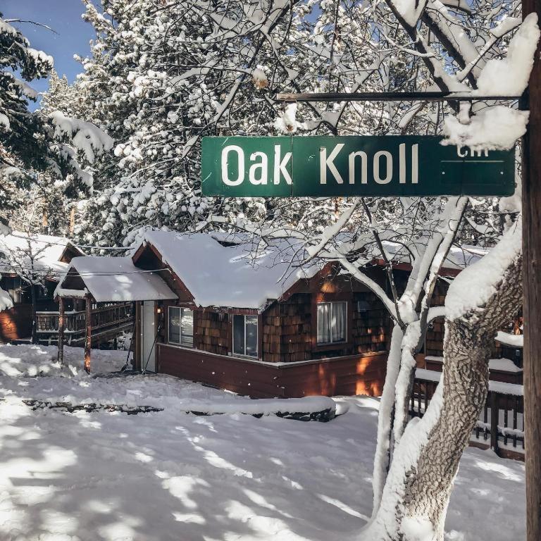 oak knoll lodge photo 1
