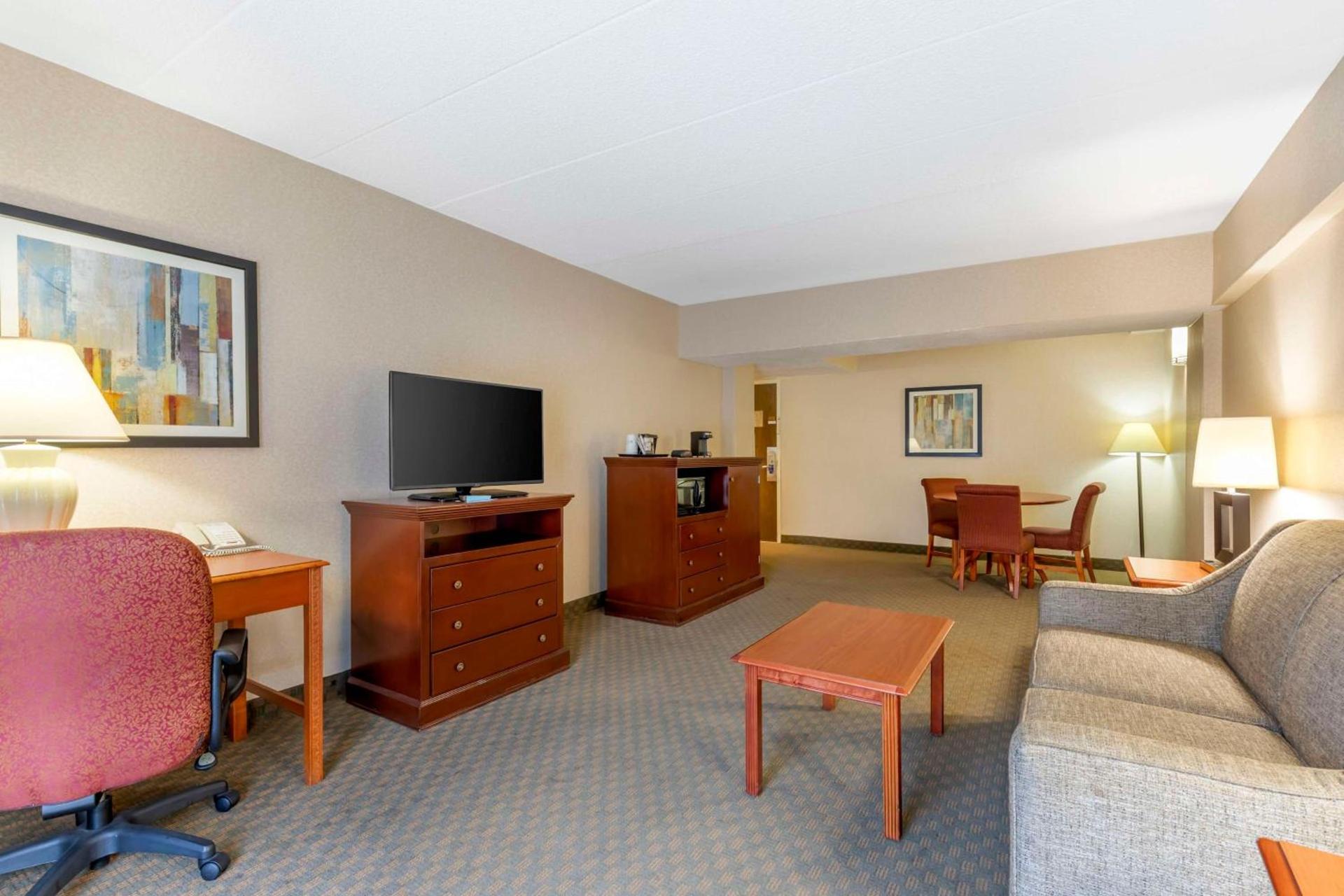 Best Western Capital Beltway Washington DC photo 15