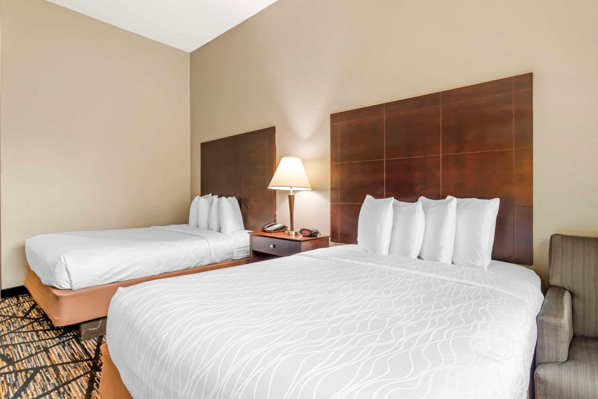 Best Western Plus Hobby Airport Inn & Suites photo 10