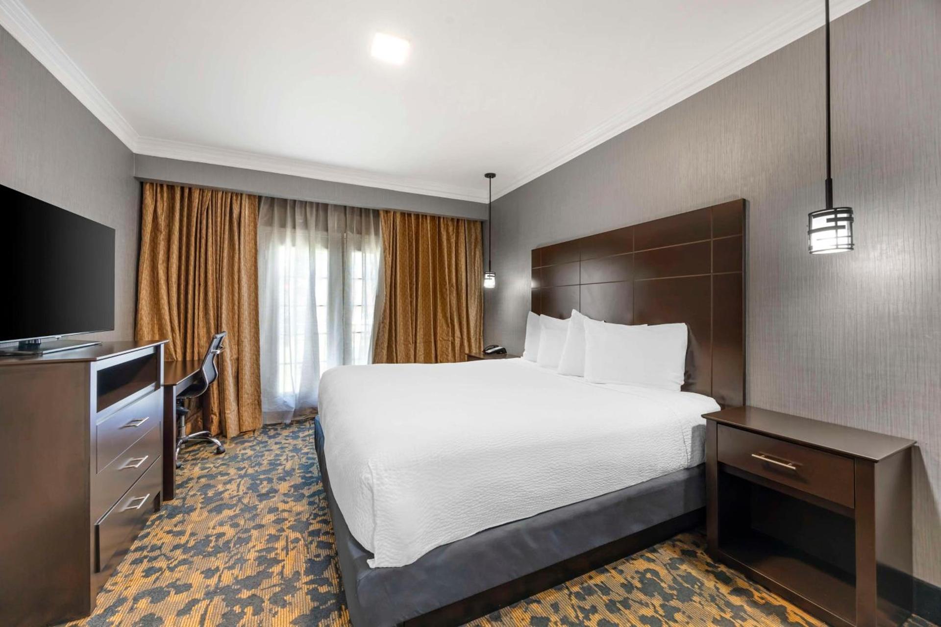 Best Western Brentwood photo 4