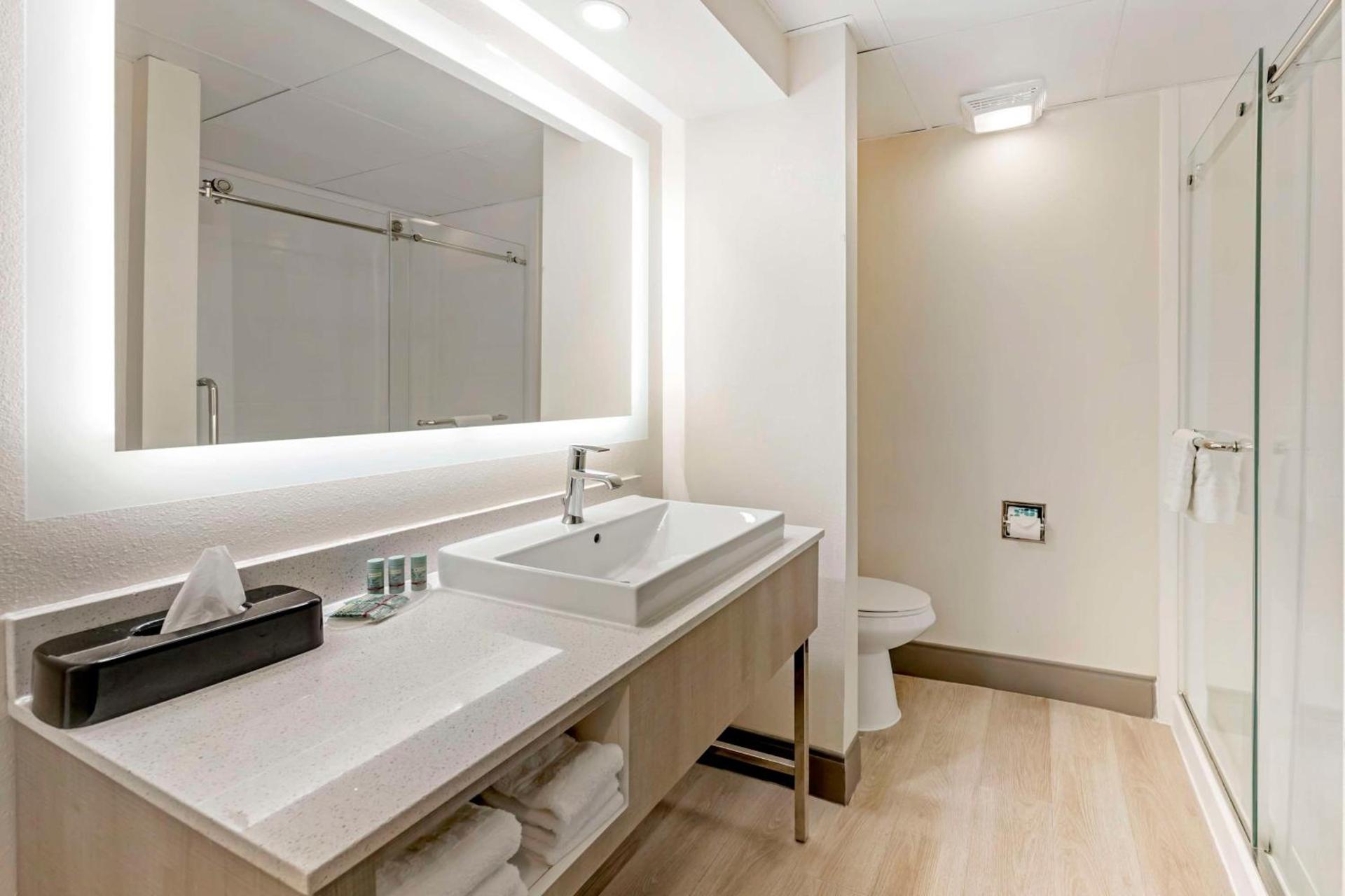 Best Western Brentwood photo 20