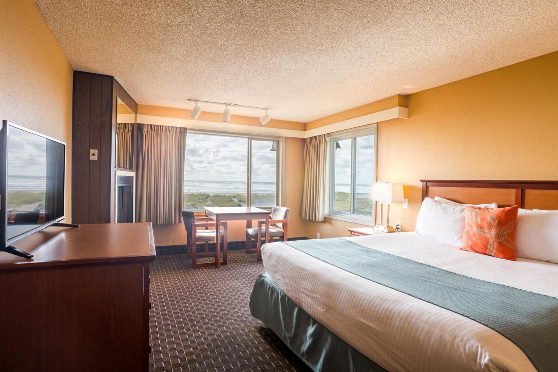 Ebb Tide Oceanfront Inn photo 13