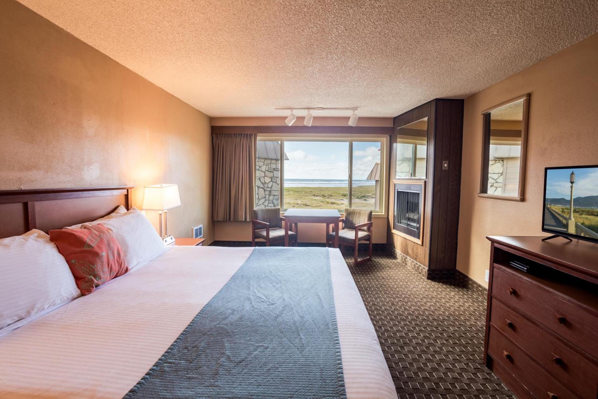 Ebb Tide Oceanfront Inn photo 19