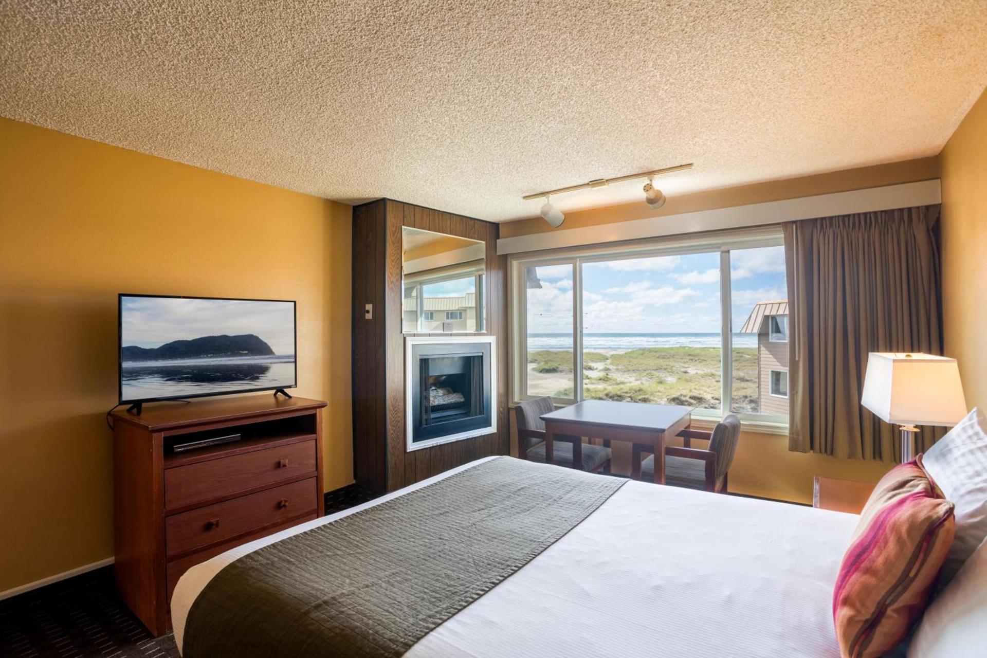 Ebb Tide Oceanfront Inn photo 22