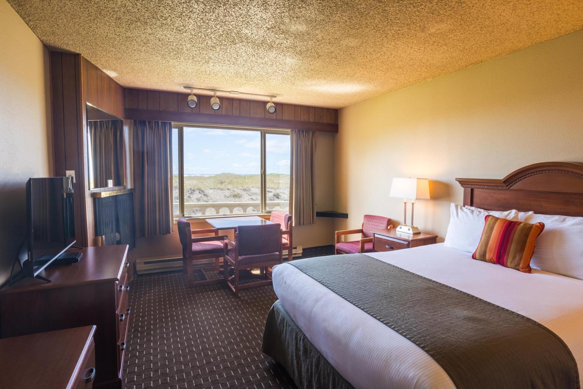 Ebb Tide Oceanfront Inn photo 28