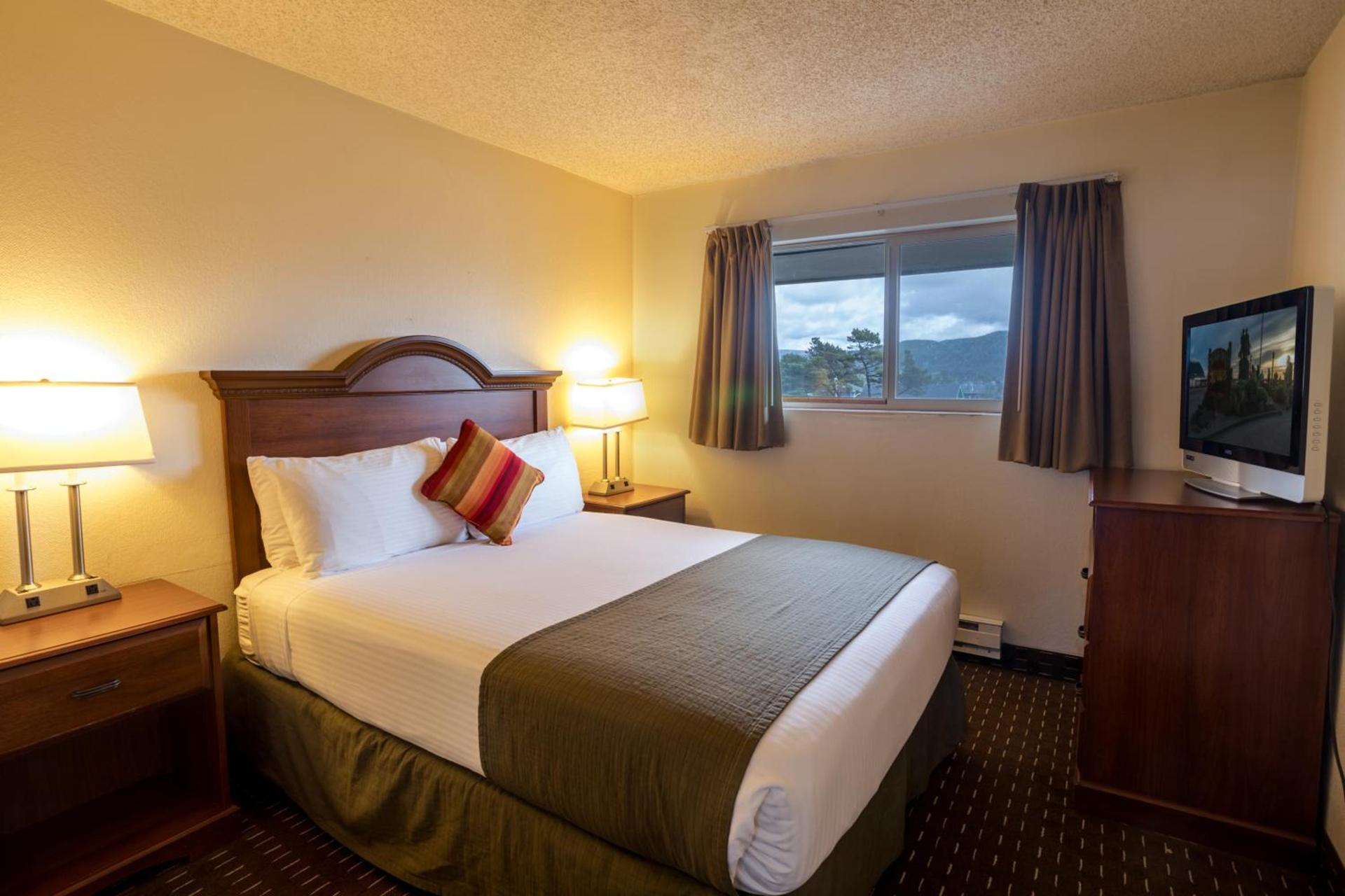 Ebb Tide Oceanfront Inn photo 34
