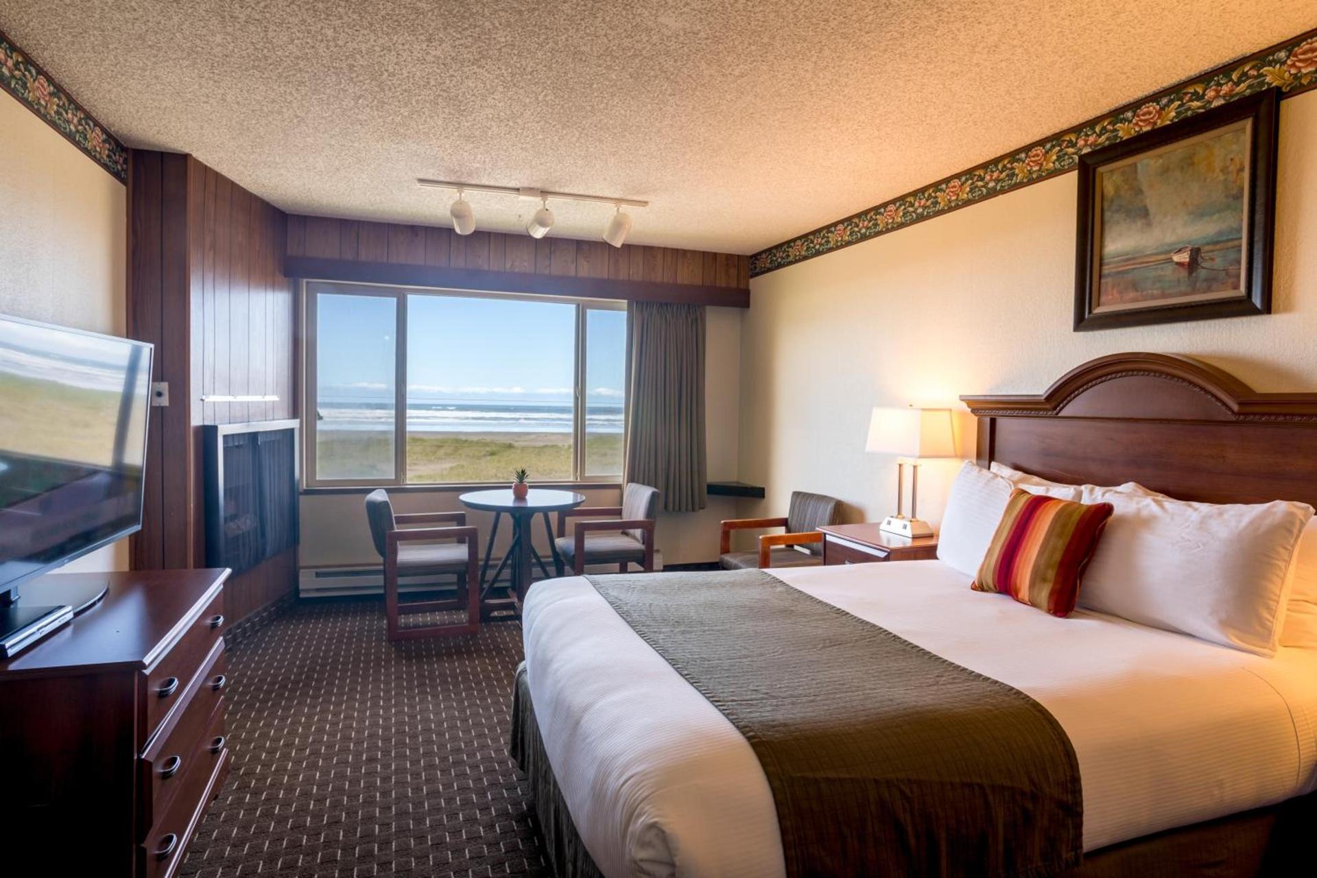Ebb Tide Oceanfront Inn photo 32