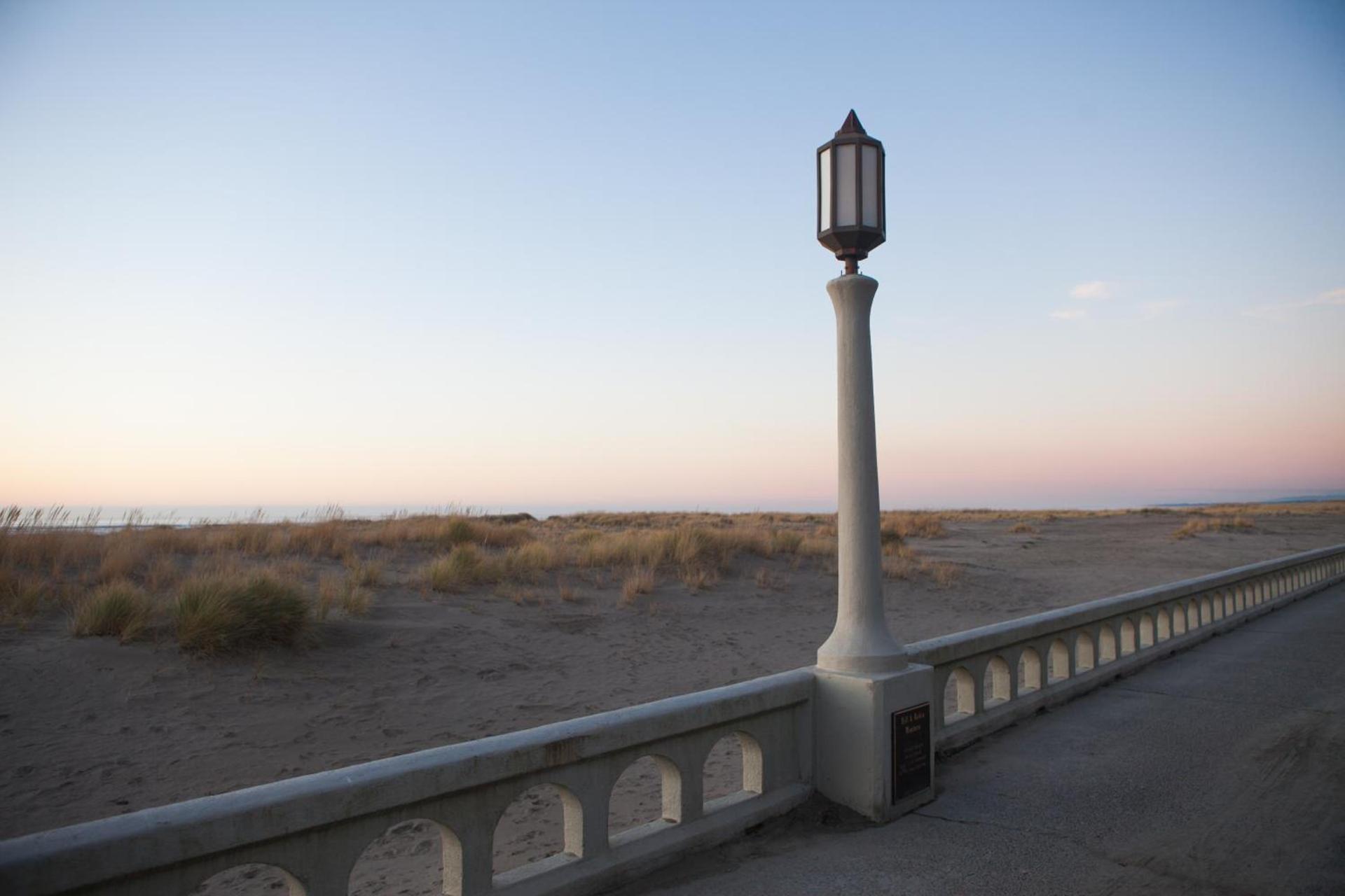 Ebb Tide Oceanfront Inn photo 48