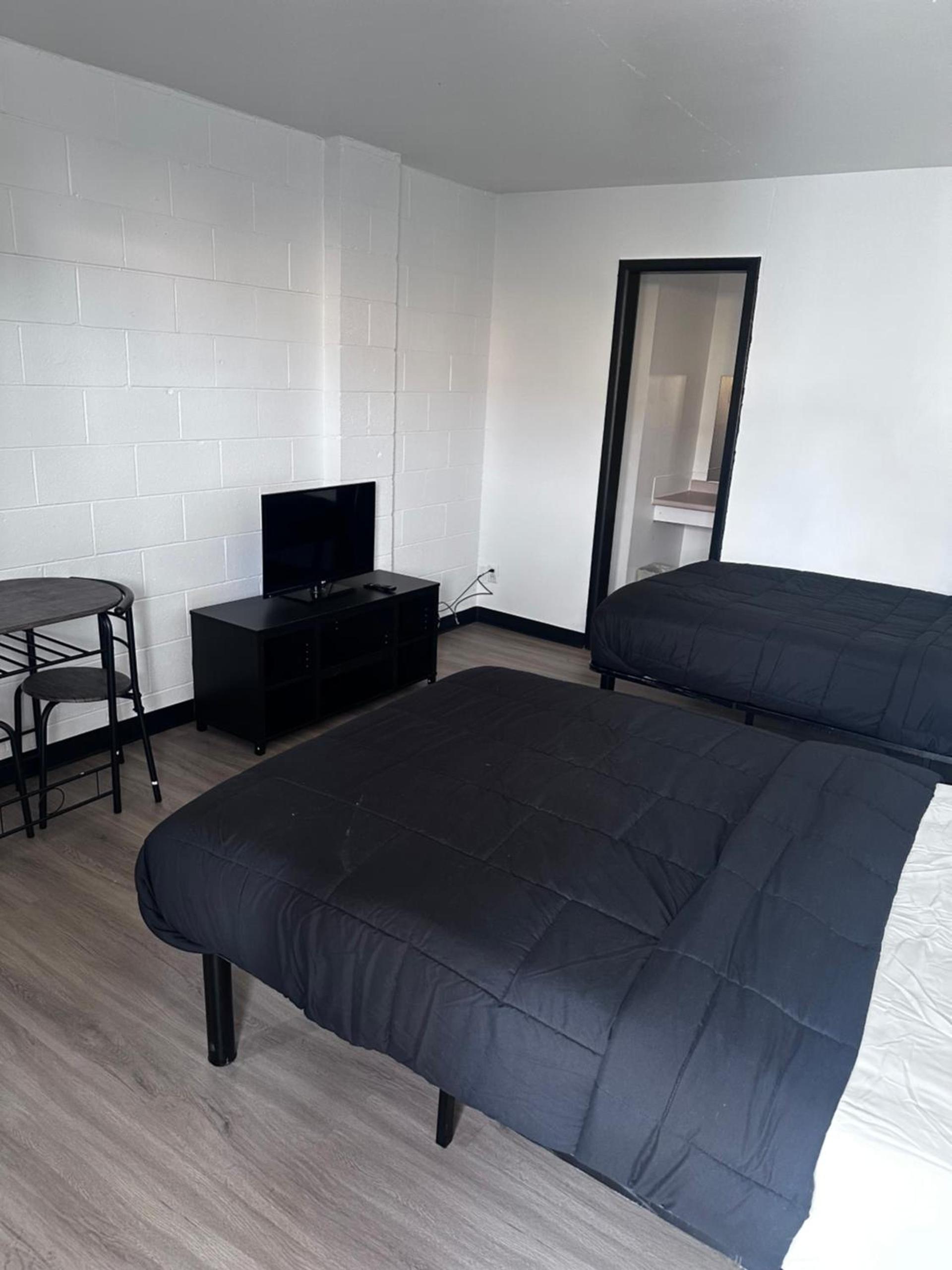 Glenstone place extended stay motel photo 6