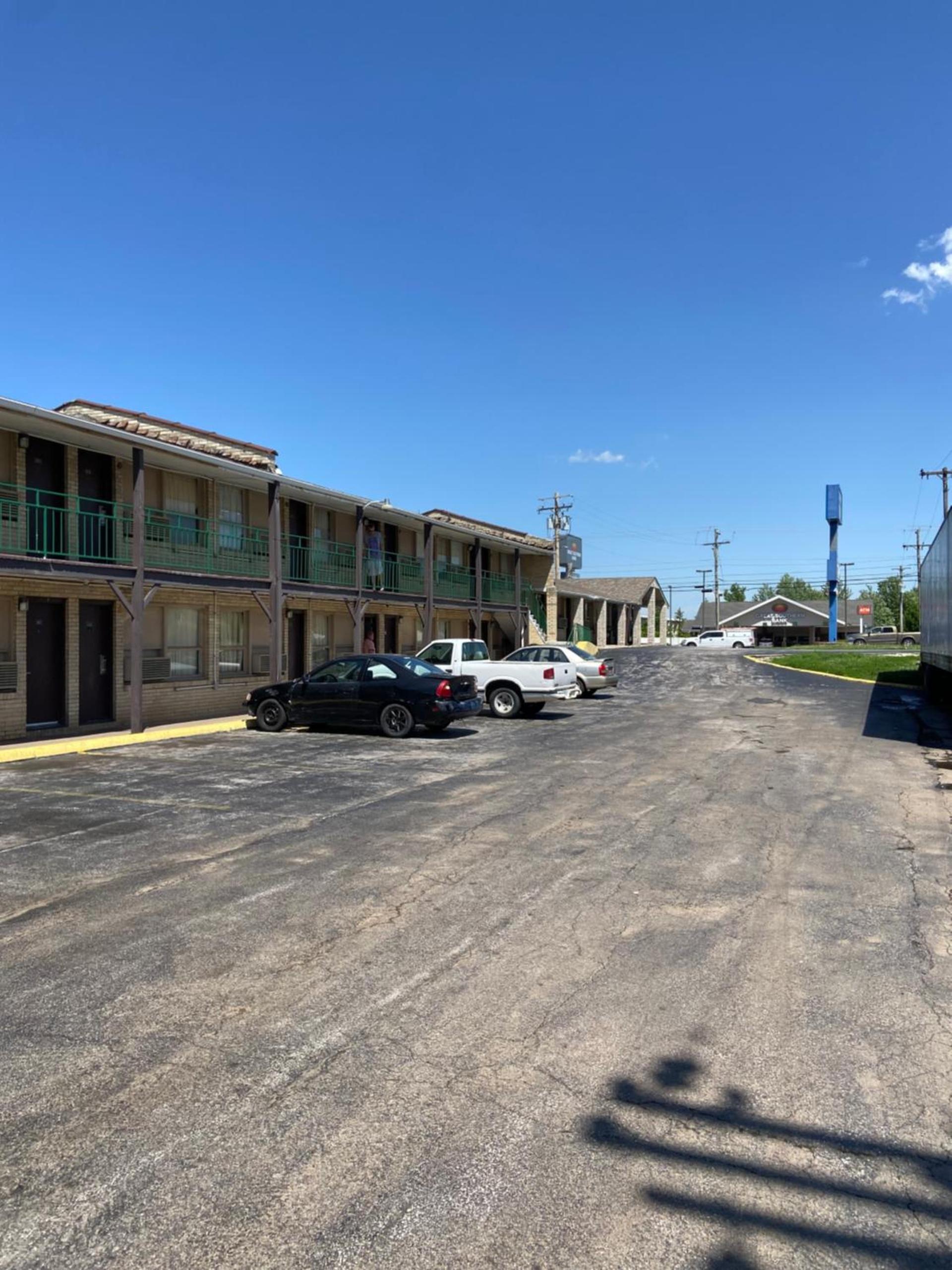 Glenstone place extended stay motel photo 13
