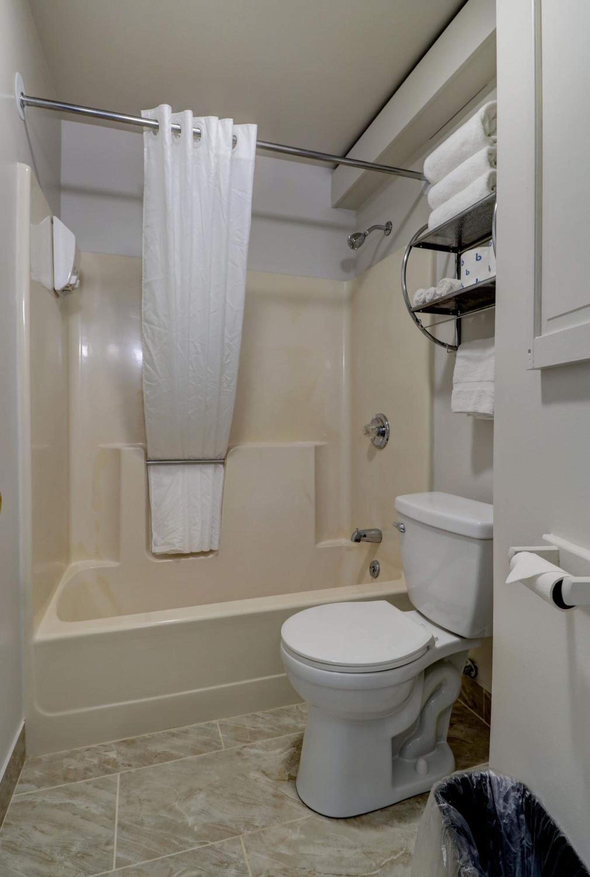 Canaan Motel photo 52
