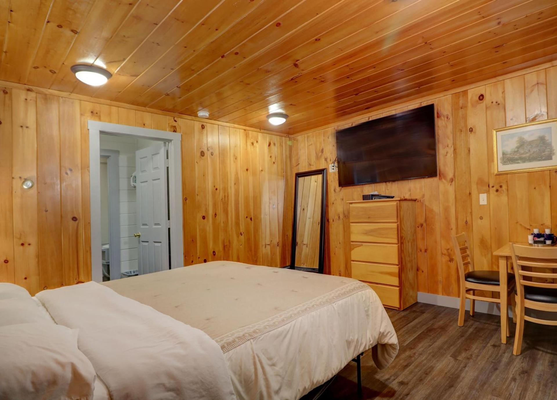 Canaan Motel photo 35