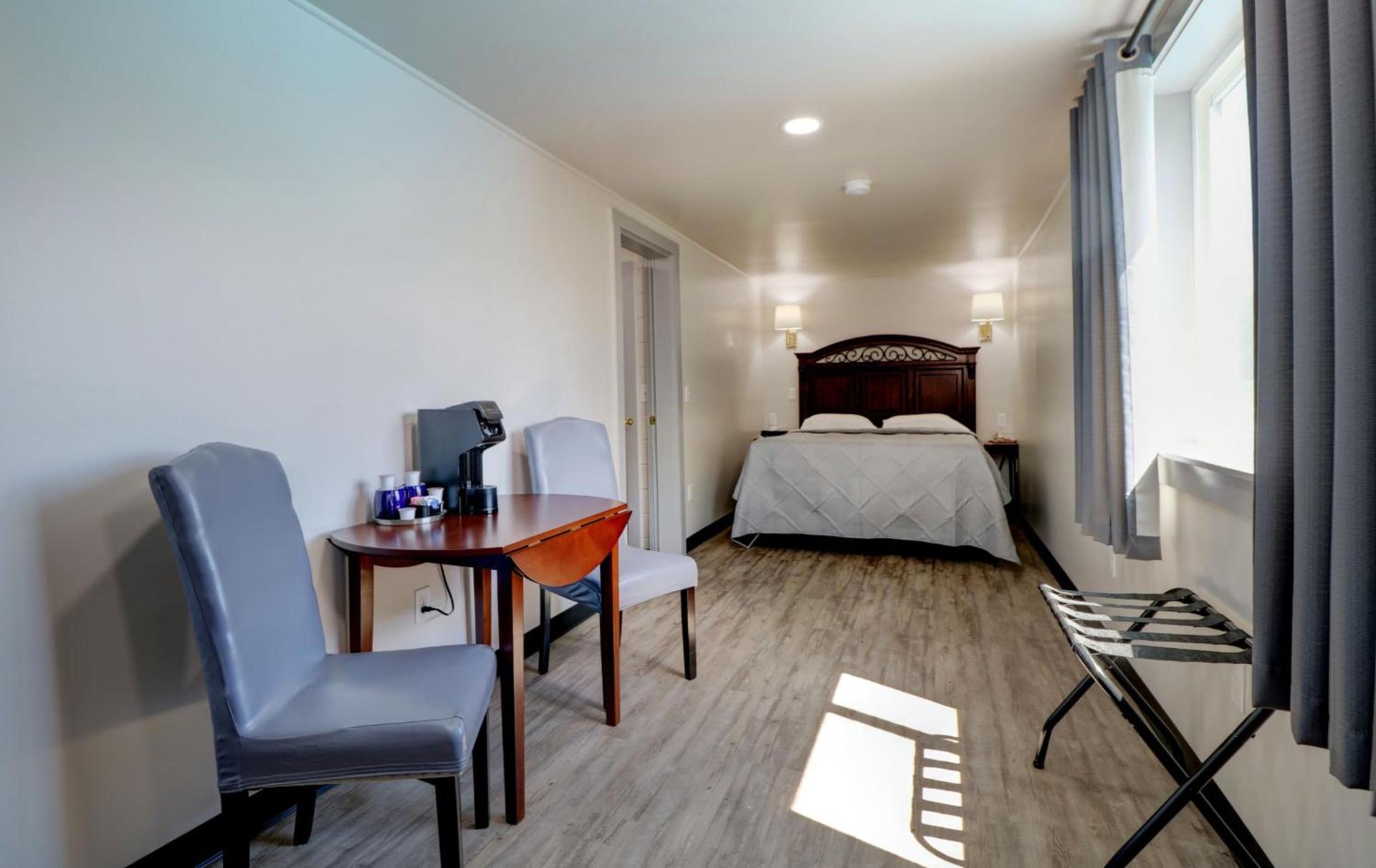 Canaan Motel photo 39