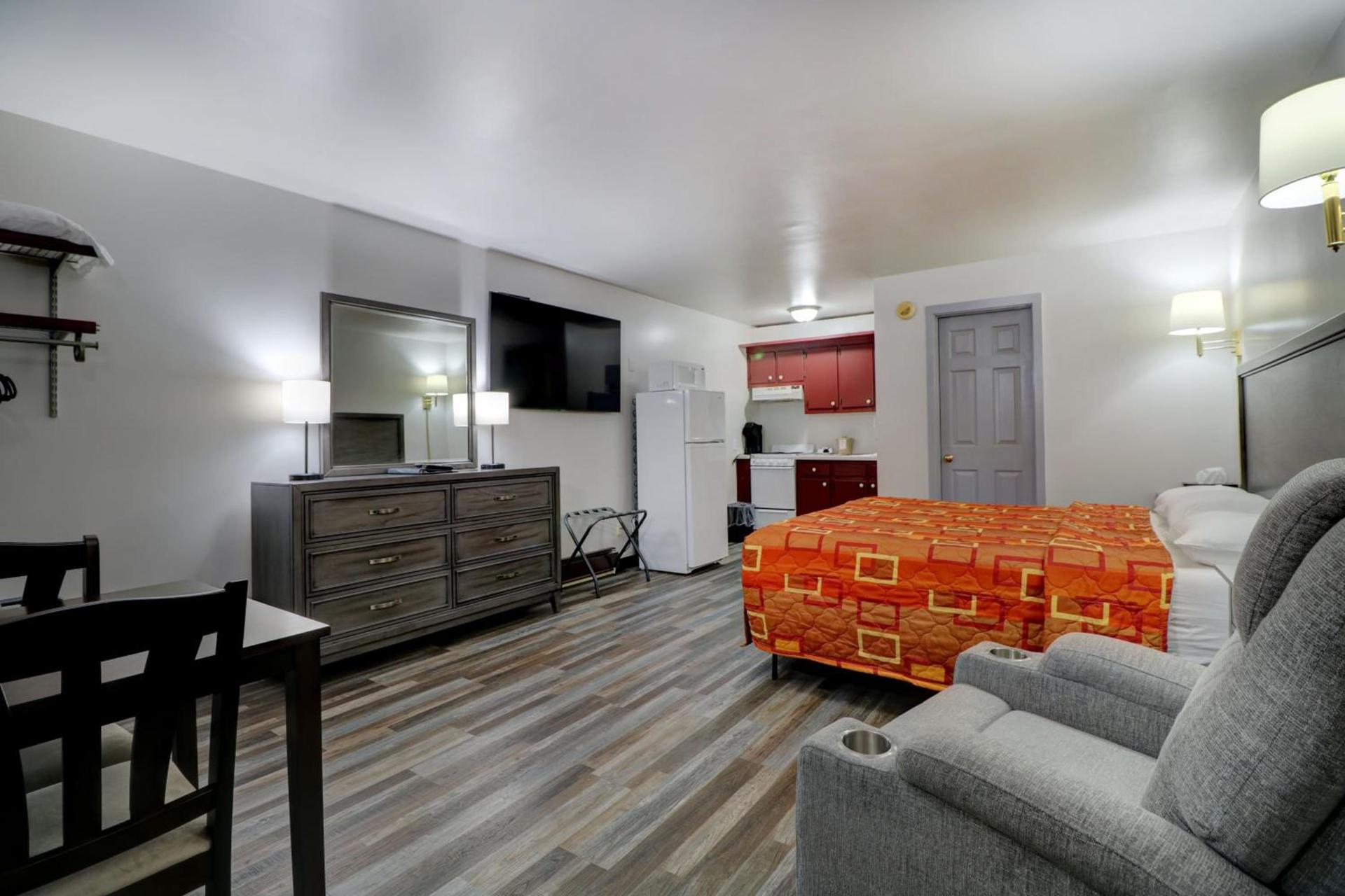 Canaan Motel photo 42