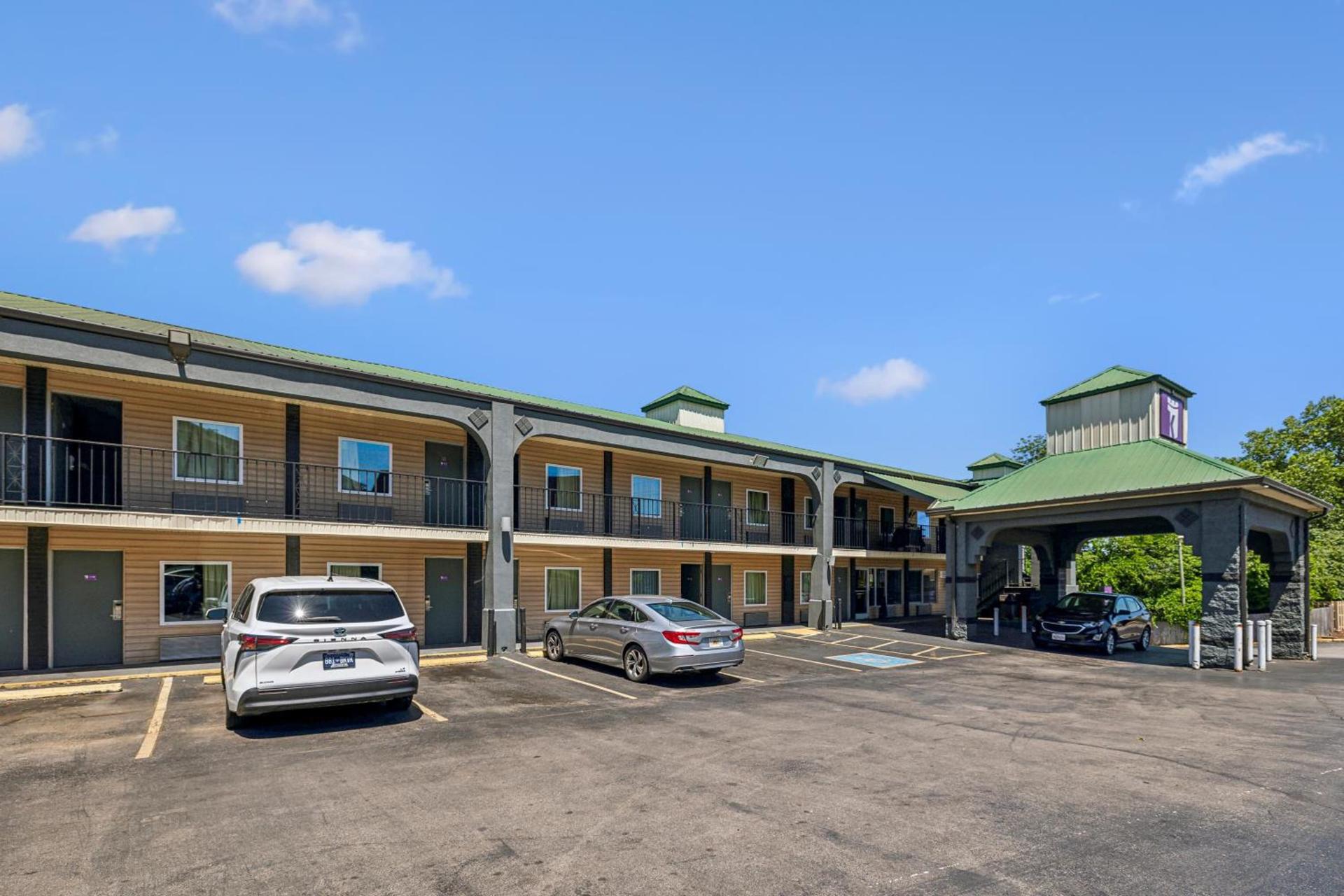 Knights Inn Antioch photo 10
