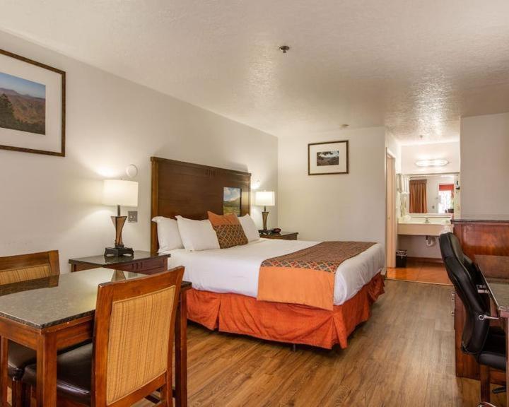 Sandia Peak Inn Old Town ABQ, a Howard Johnson by Wyndham photo 38