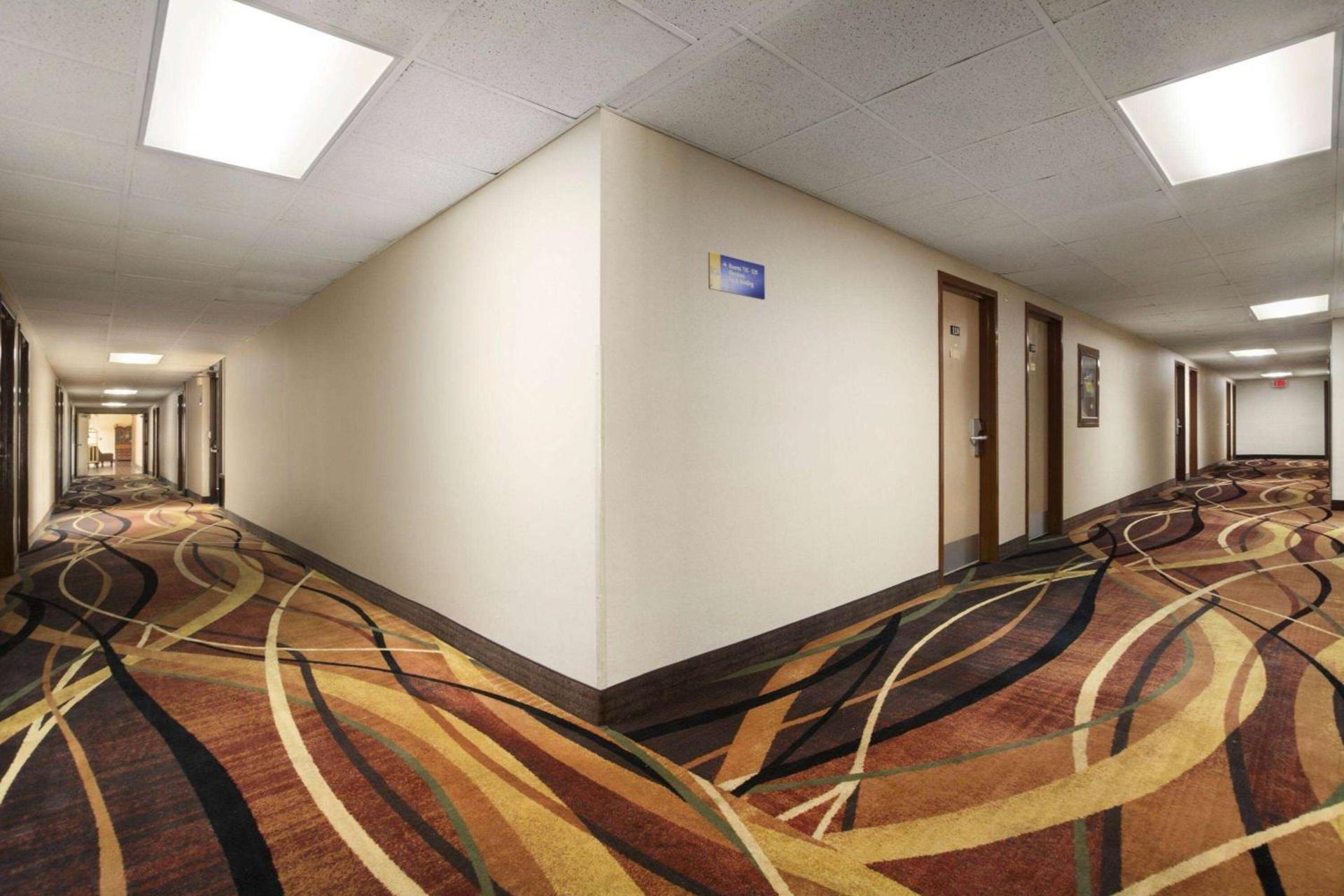 Days Inn by Wyndham Rome Downtown photo 9