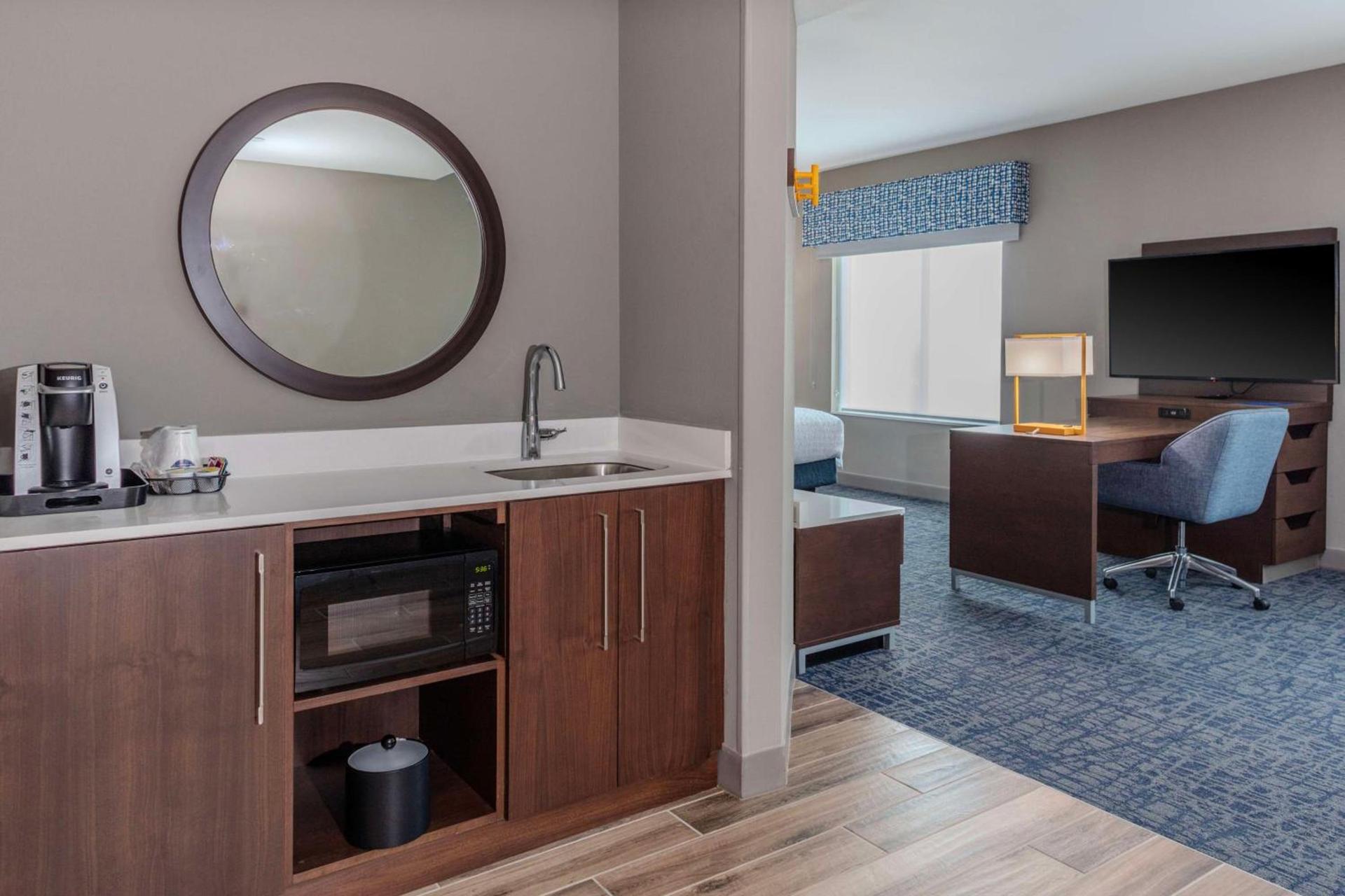 Hampton Inn & Suites Cedar Park North Austin, Tx photo 21