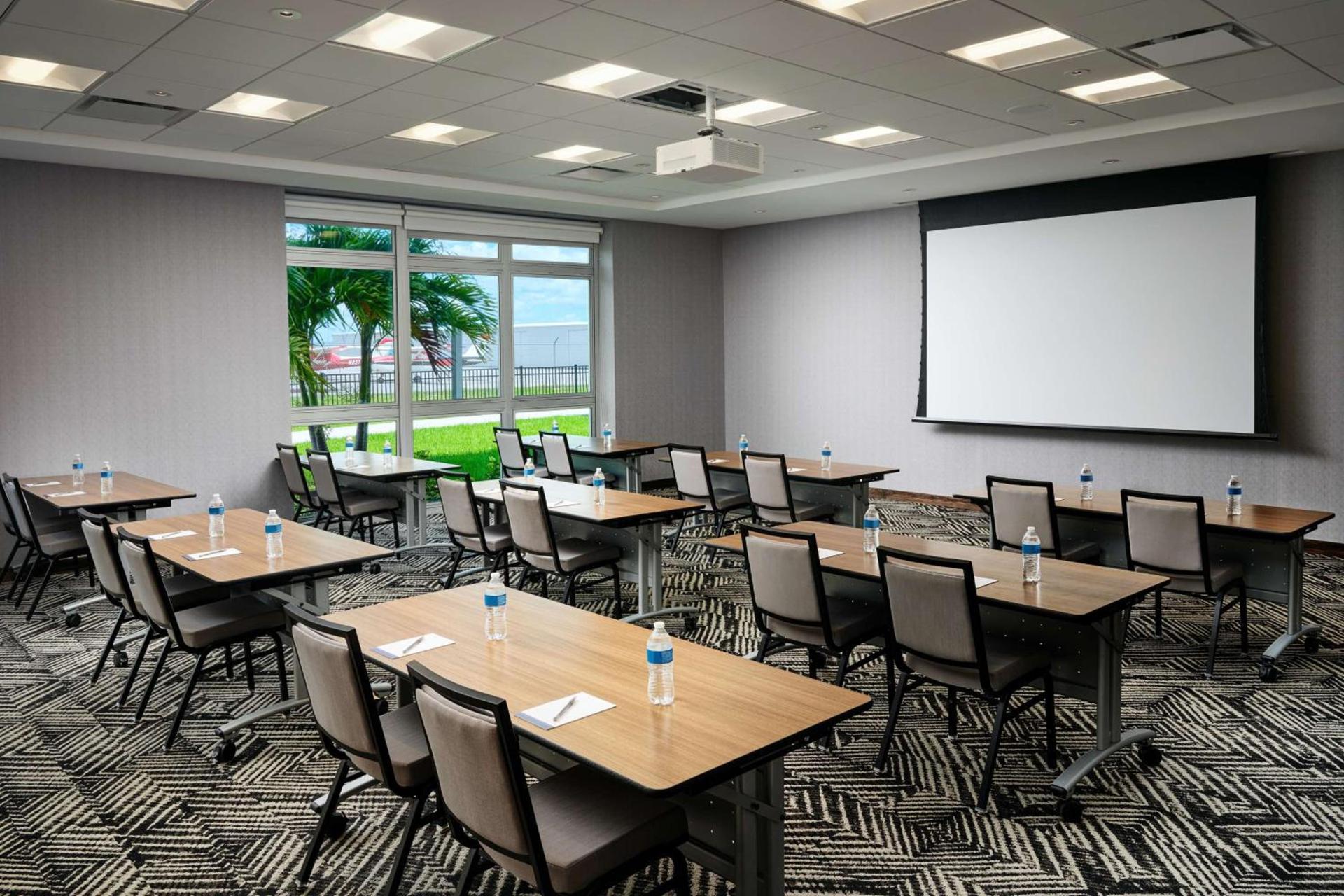 Hyatt Place Melbourne Airport, Fl photo 25