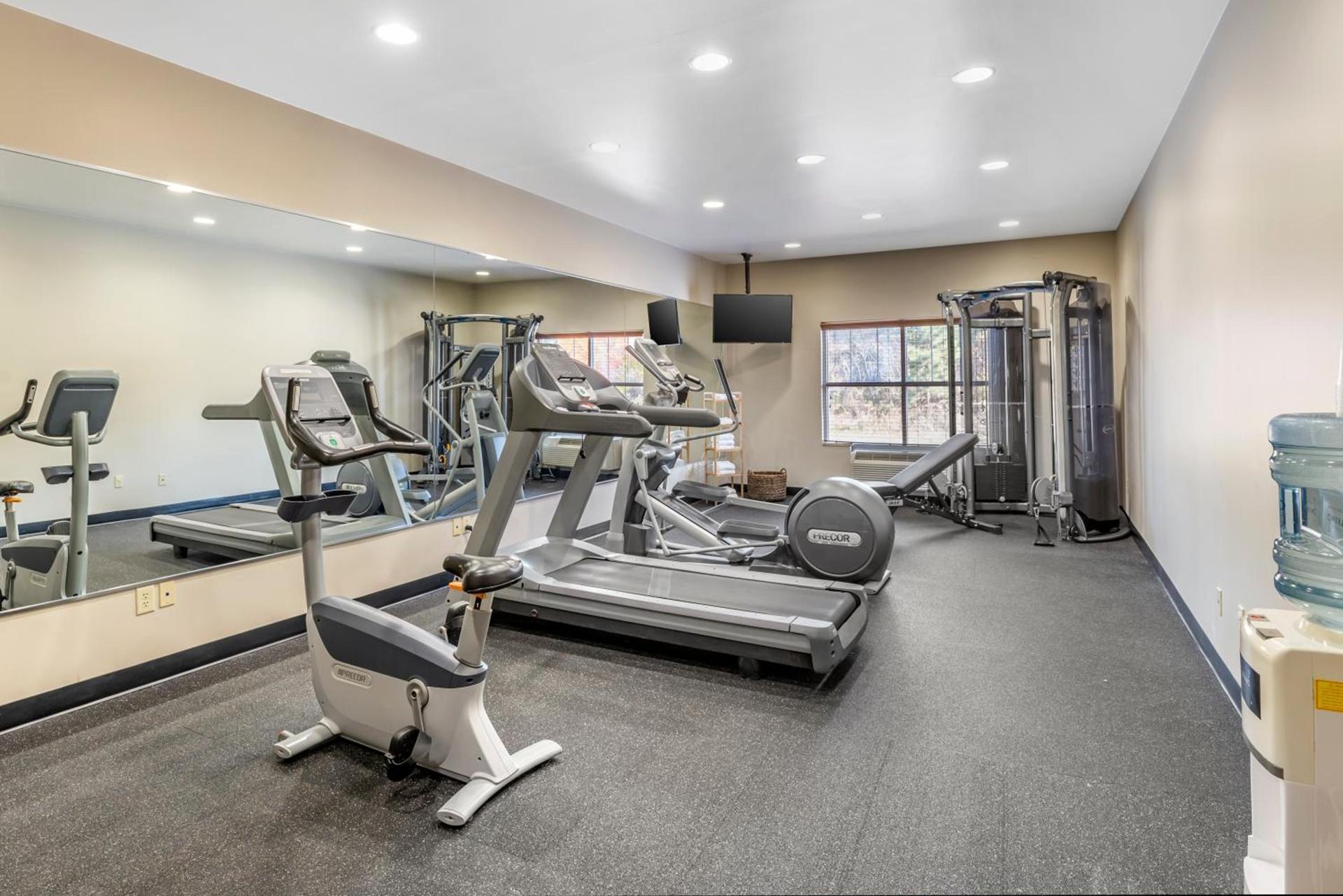 Country Inn & Suites by Radisson, Ashland - Hanover, VA photo 26