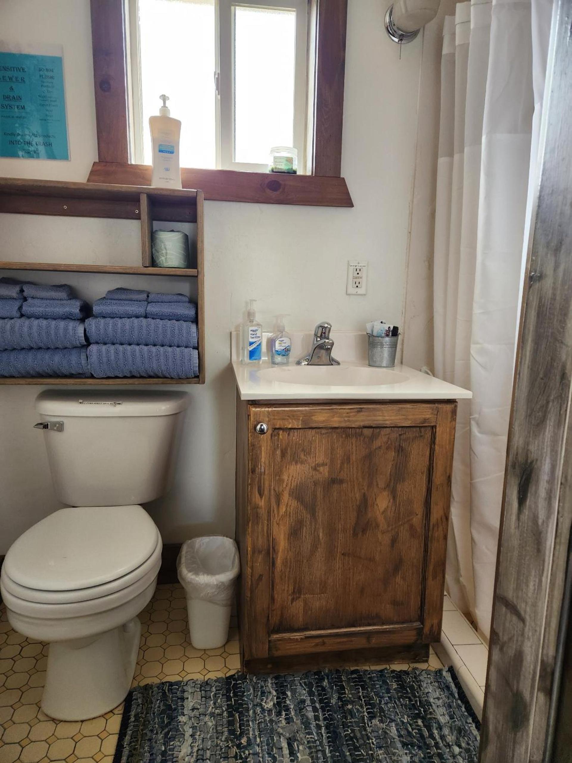 Cowboy Country Inn photo 11