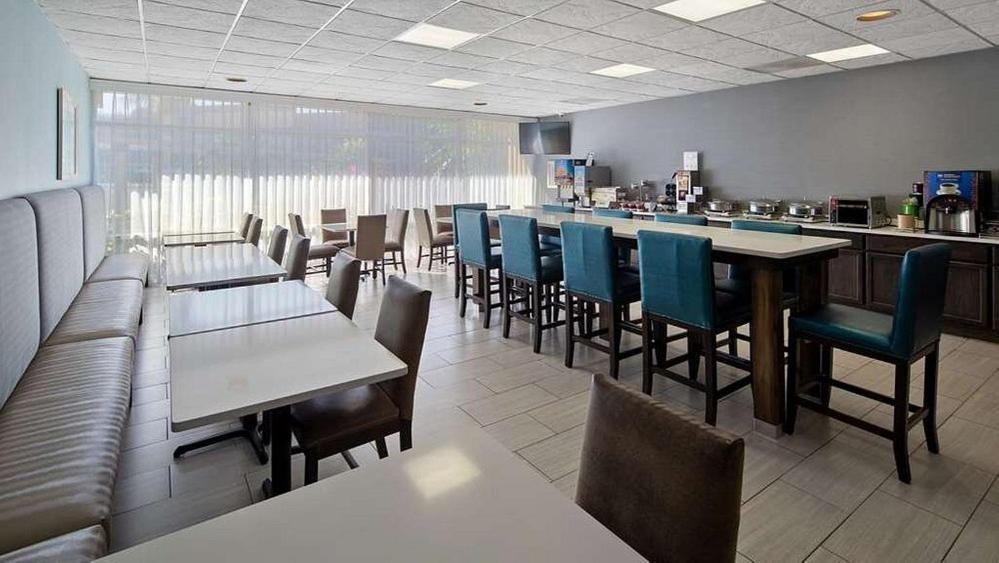 Ramada by Wyndham Cocoa photo 13
