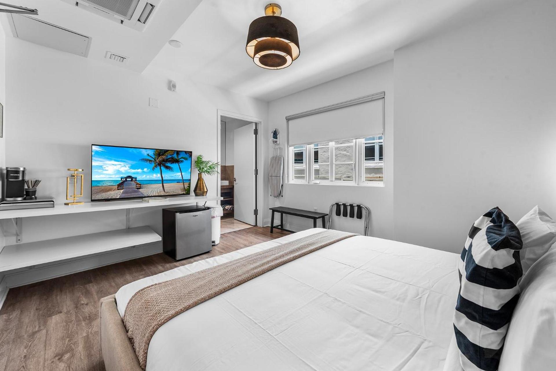 Luxuri Suites photo 34