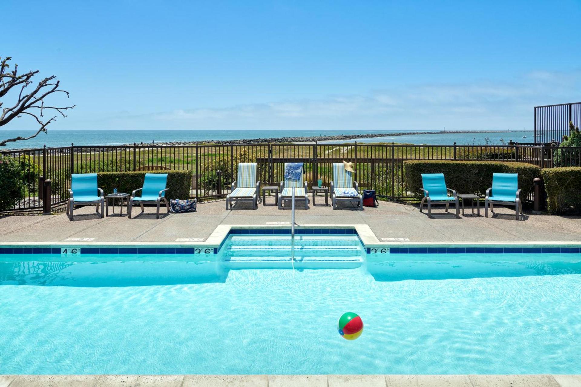 Beach House Half Moon Bay photo 45