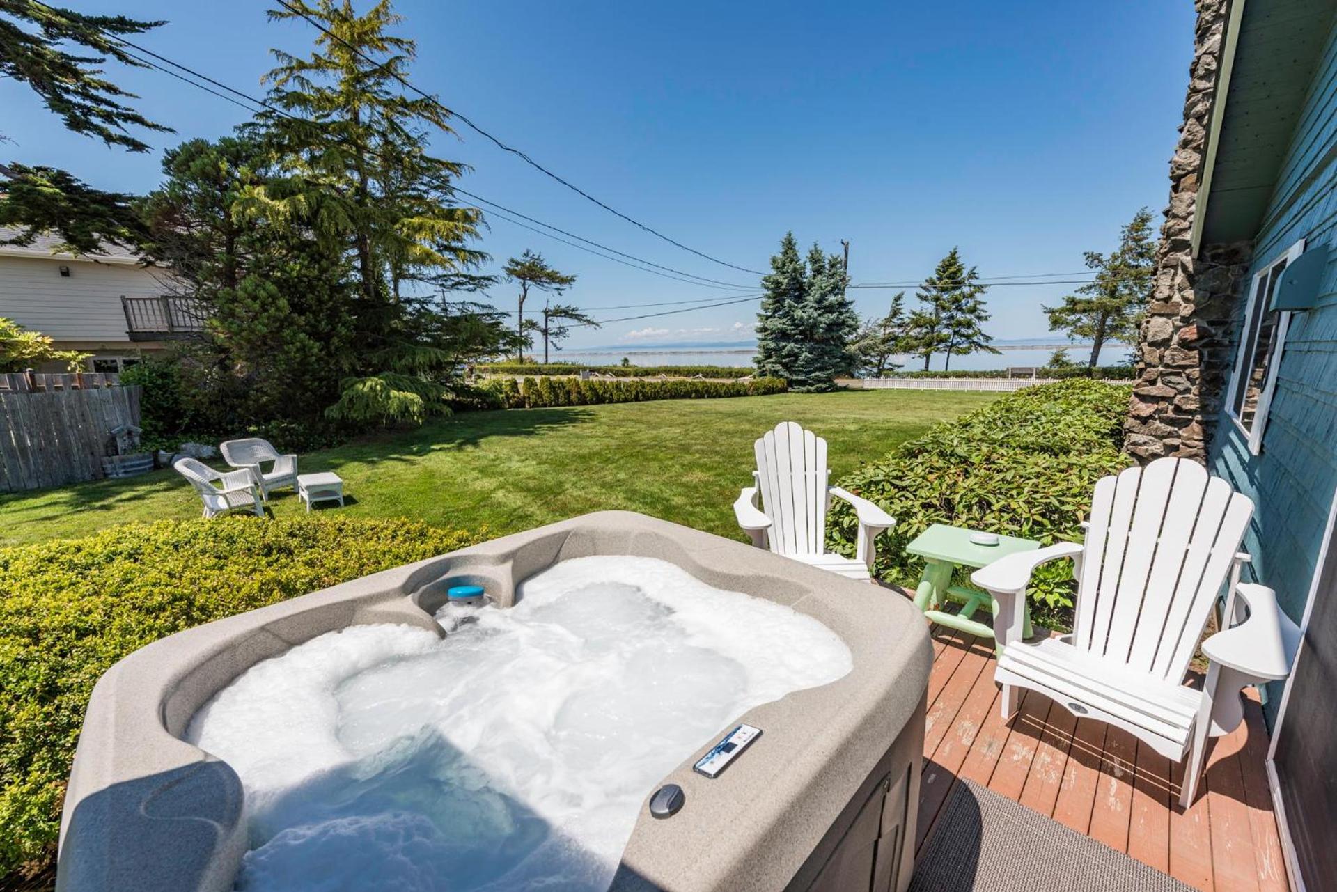 Juan de Fuca Waterfront Hotel & Cottages photo 95