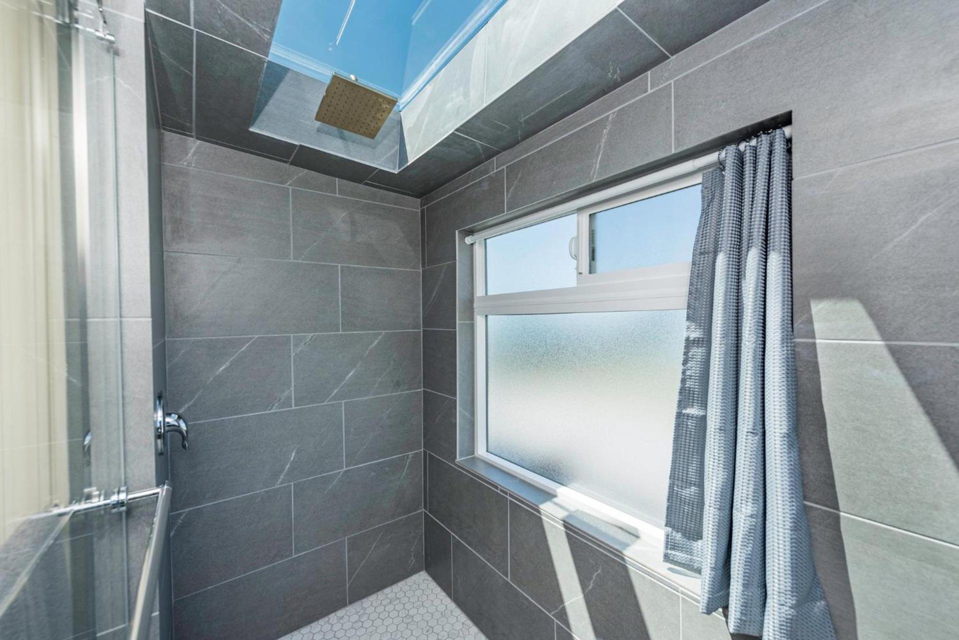 Juan de Fuca Waterfront Hotel & Cottages photo 15