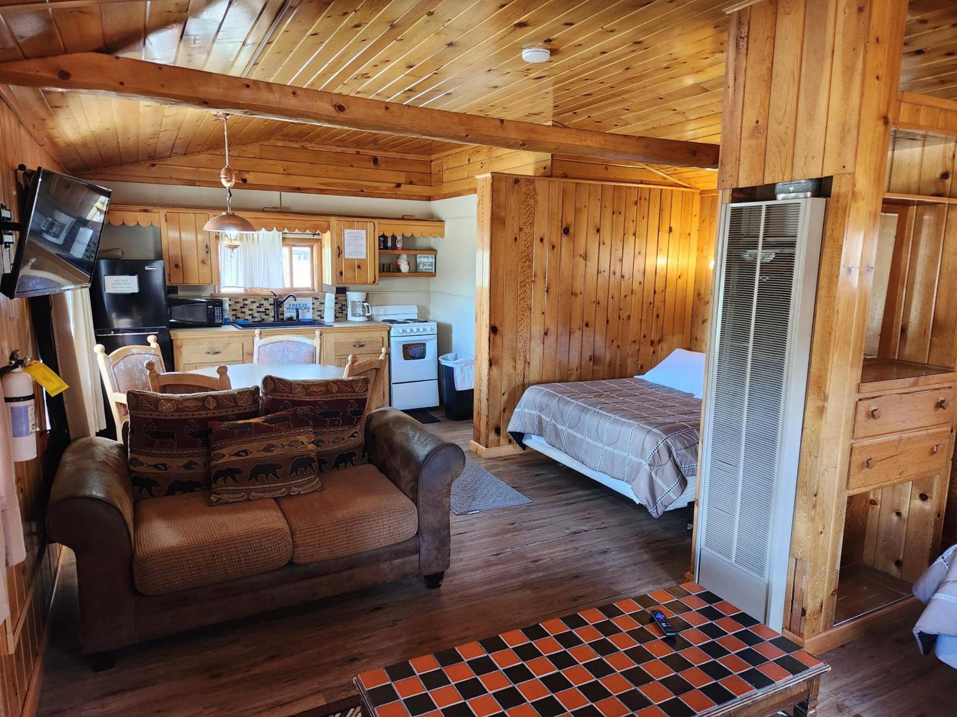 Winmar Cabins photo 12
