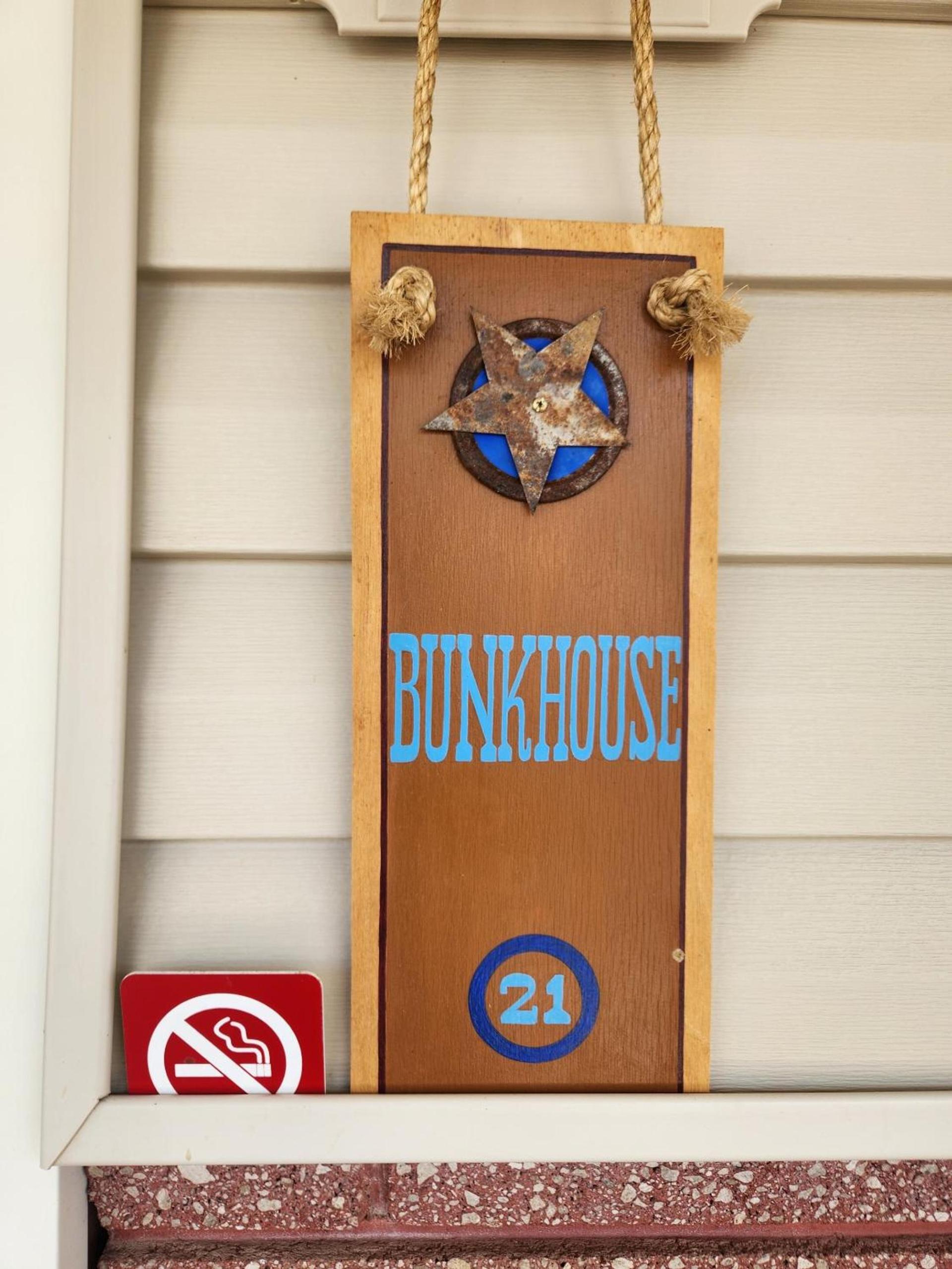 Cowboy Country Inn photo 12