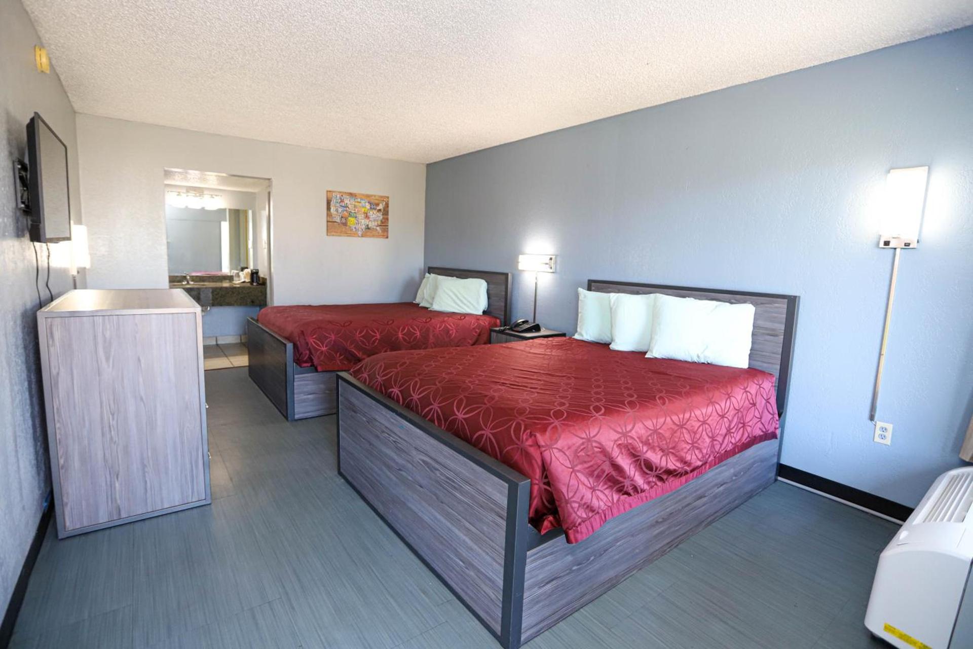 Express Inn photo 26