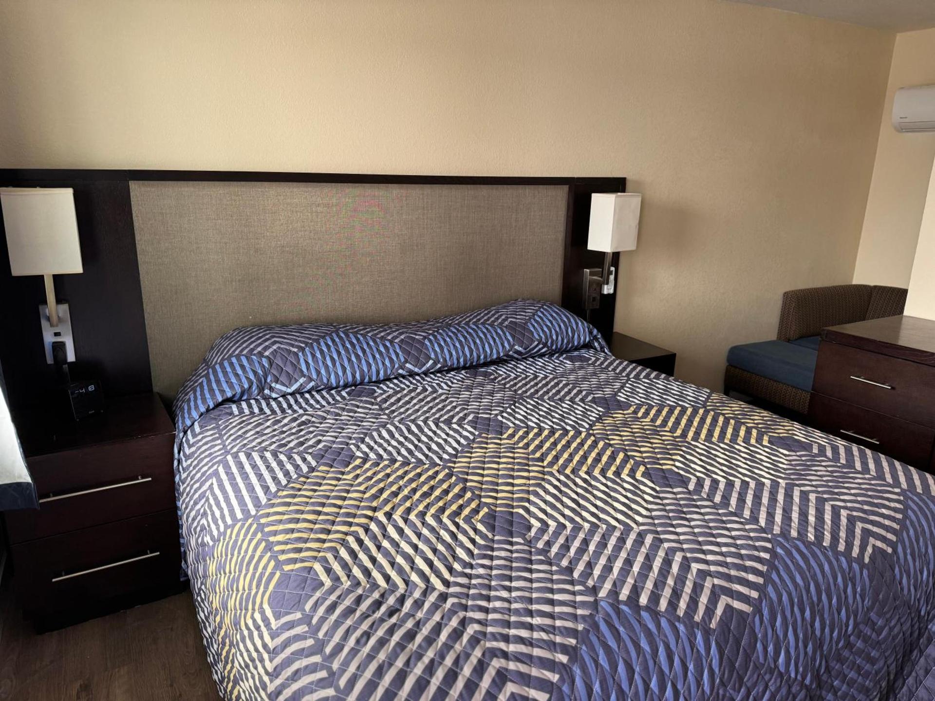 The Lodge Tulelake photo 11