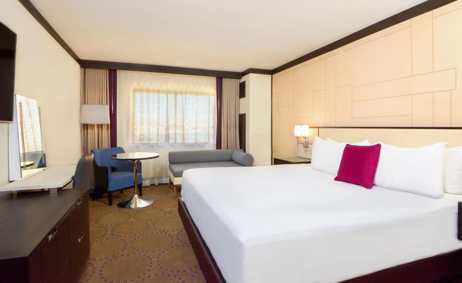 Harrah's Laughlin, A Caesars Destination photo 3
