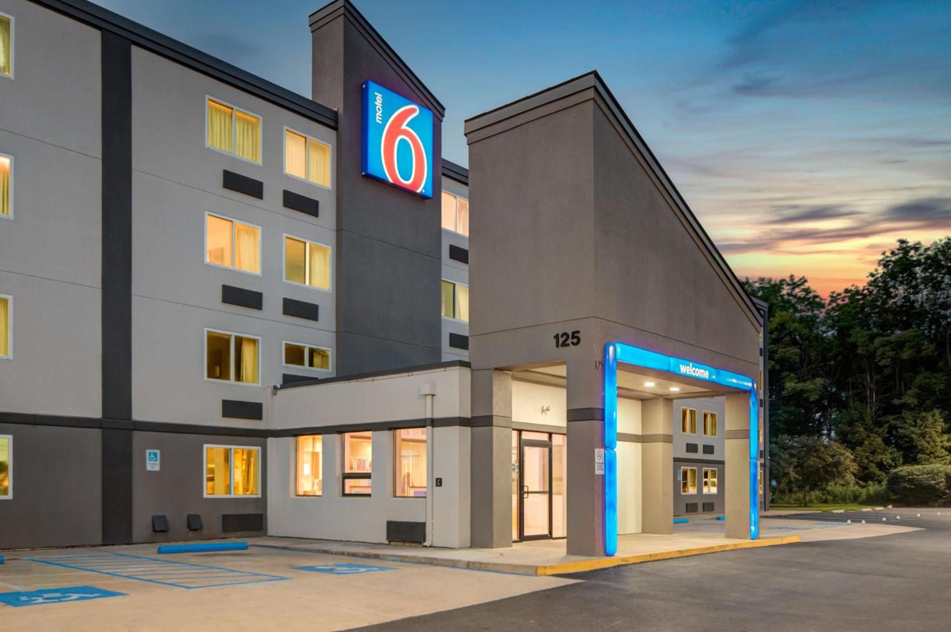 Motel 6-York, PA - North photo 3