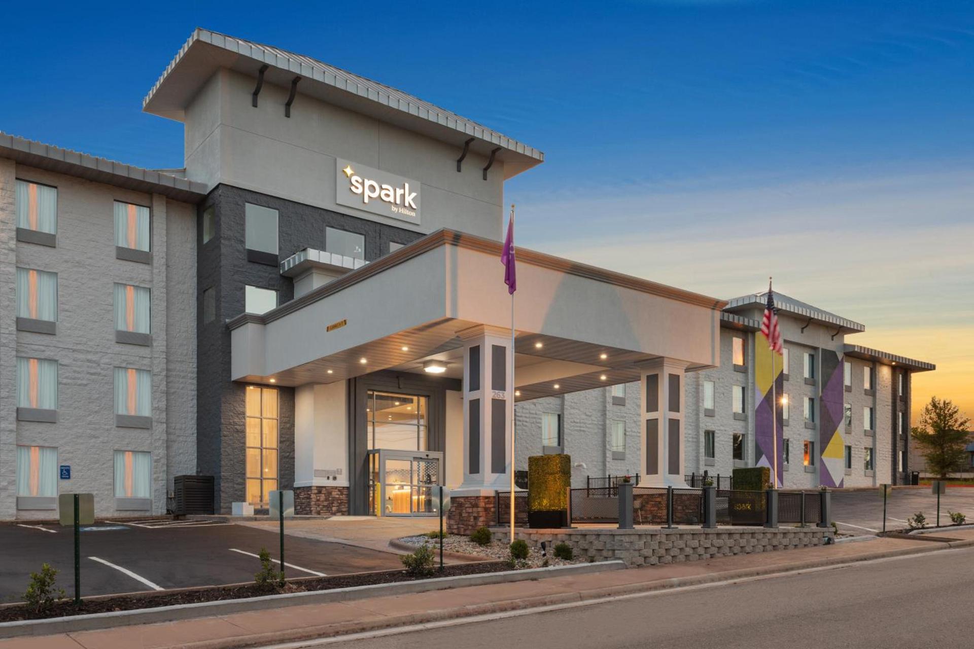 Spark By Hilton Branson Meadows photo 34