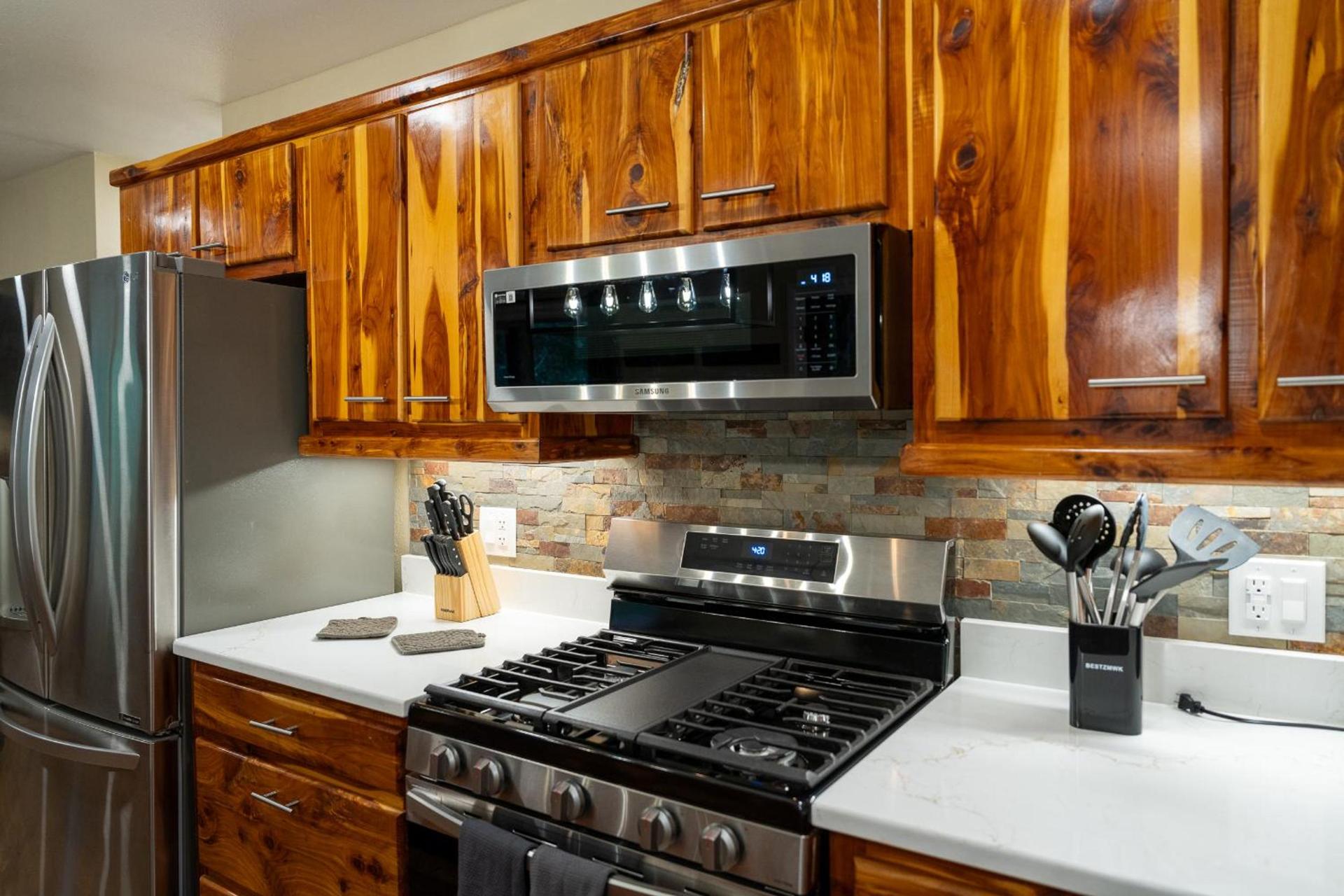 Ouray Riverside Resort - Inn & Cabins photo 3