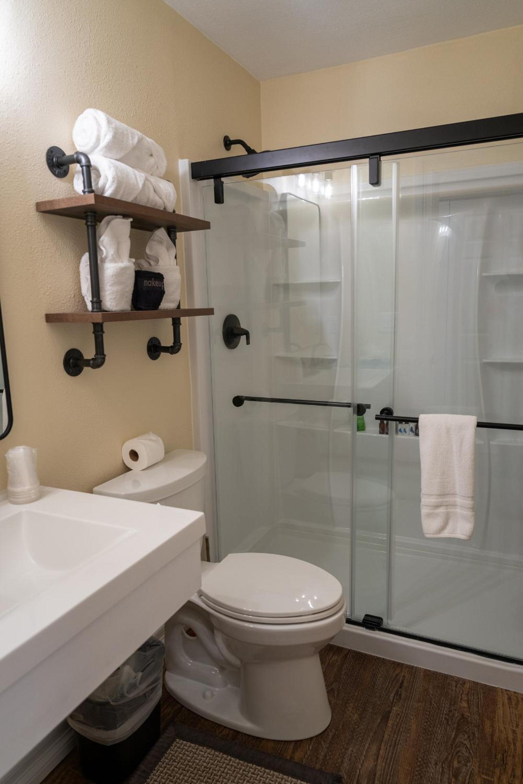 Ouray Riverside Resort - Inn & Cabins photo 50