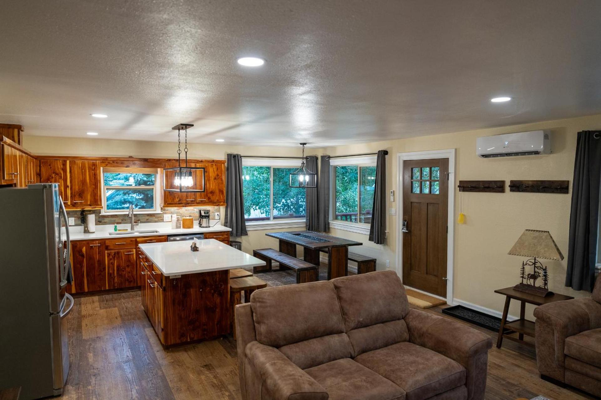 Ouray Riverside Resort - Inn & Cabins photo 54
