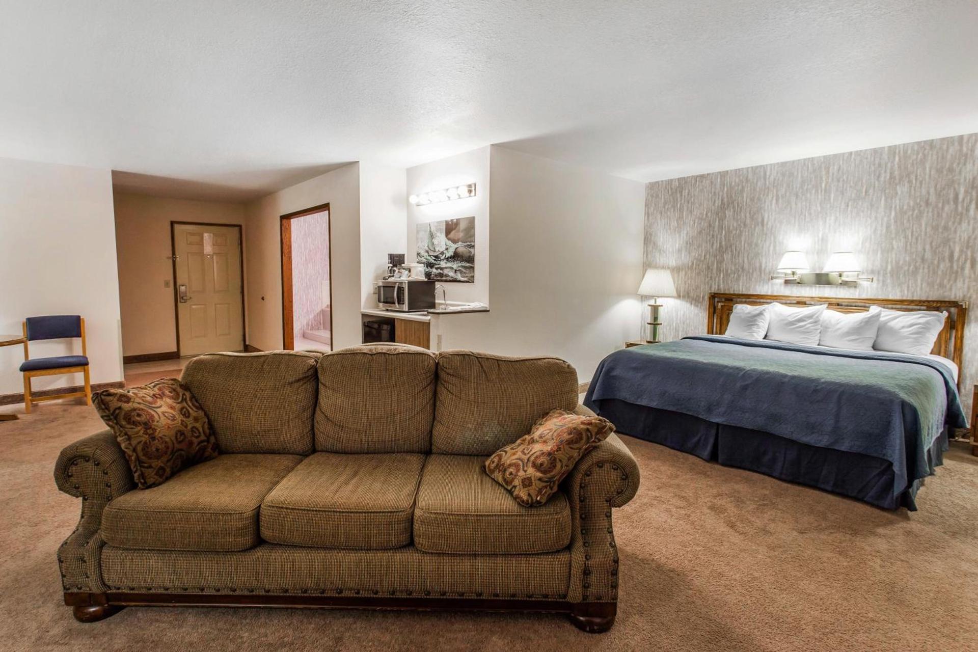Quality Inn & Suites Goldendale photo 23