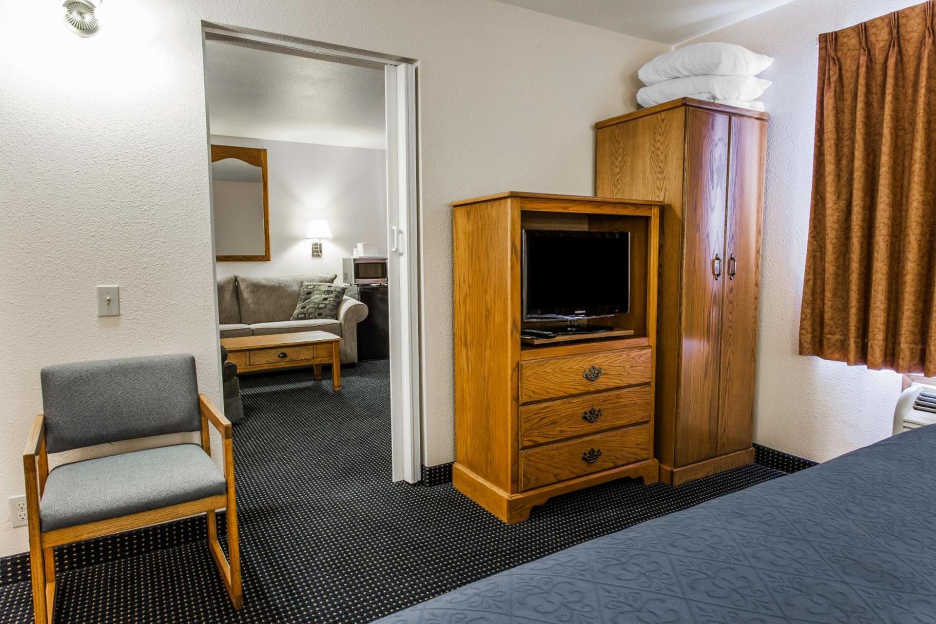 Quality Inn & Suites Goldendale photo 31