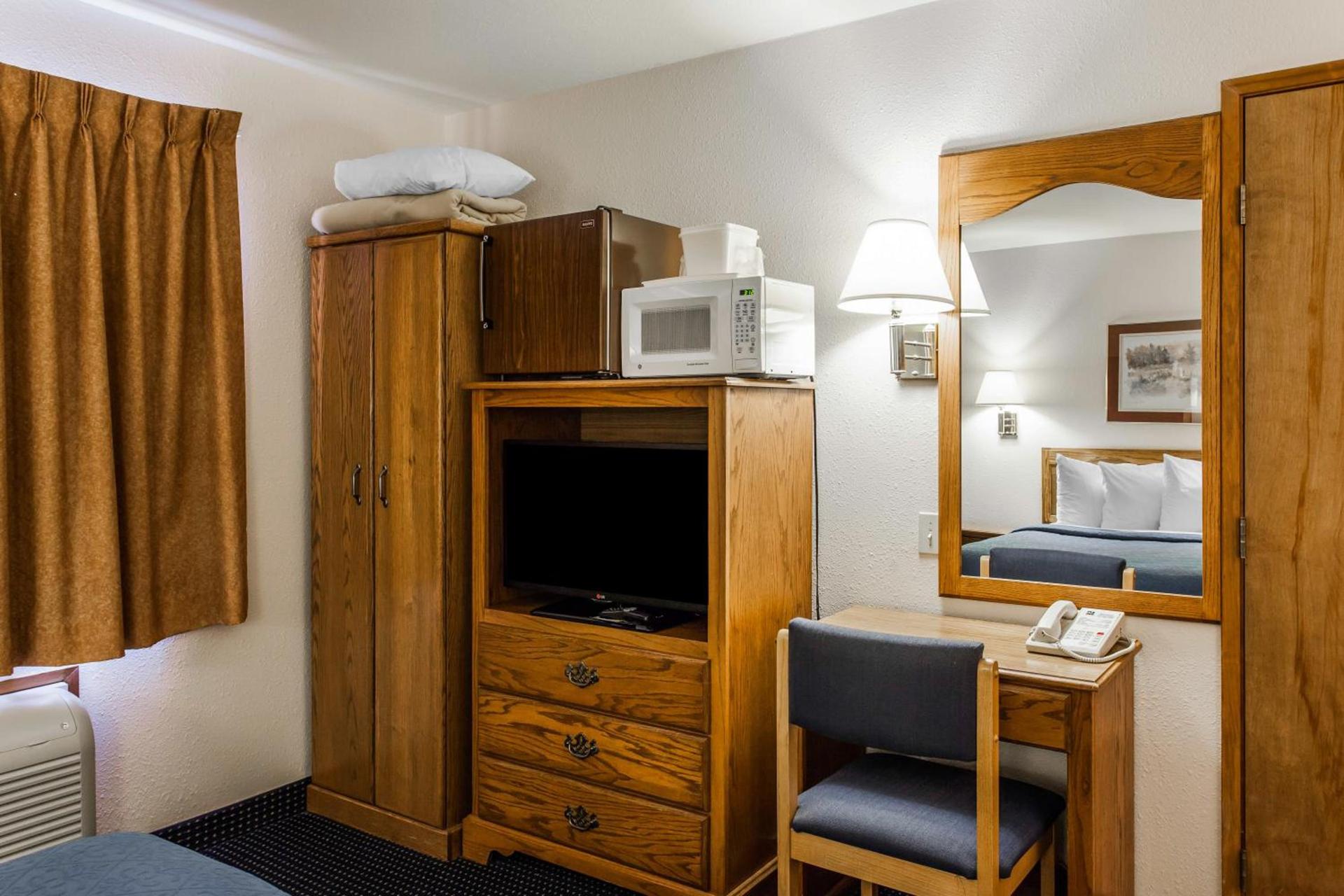 Quality Inn & Suites Goldendale photo 38