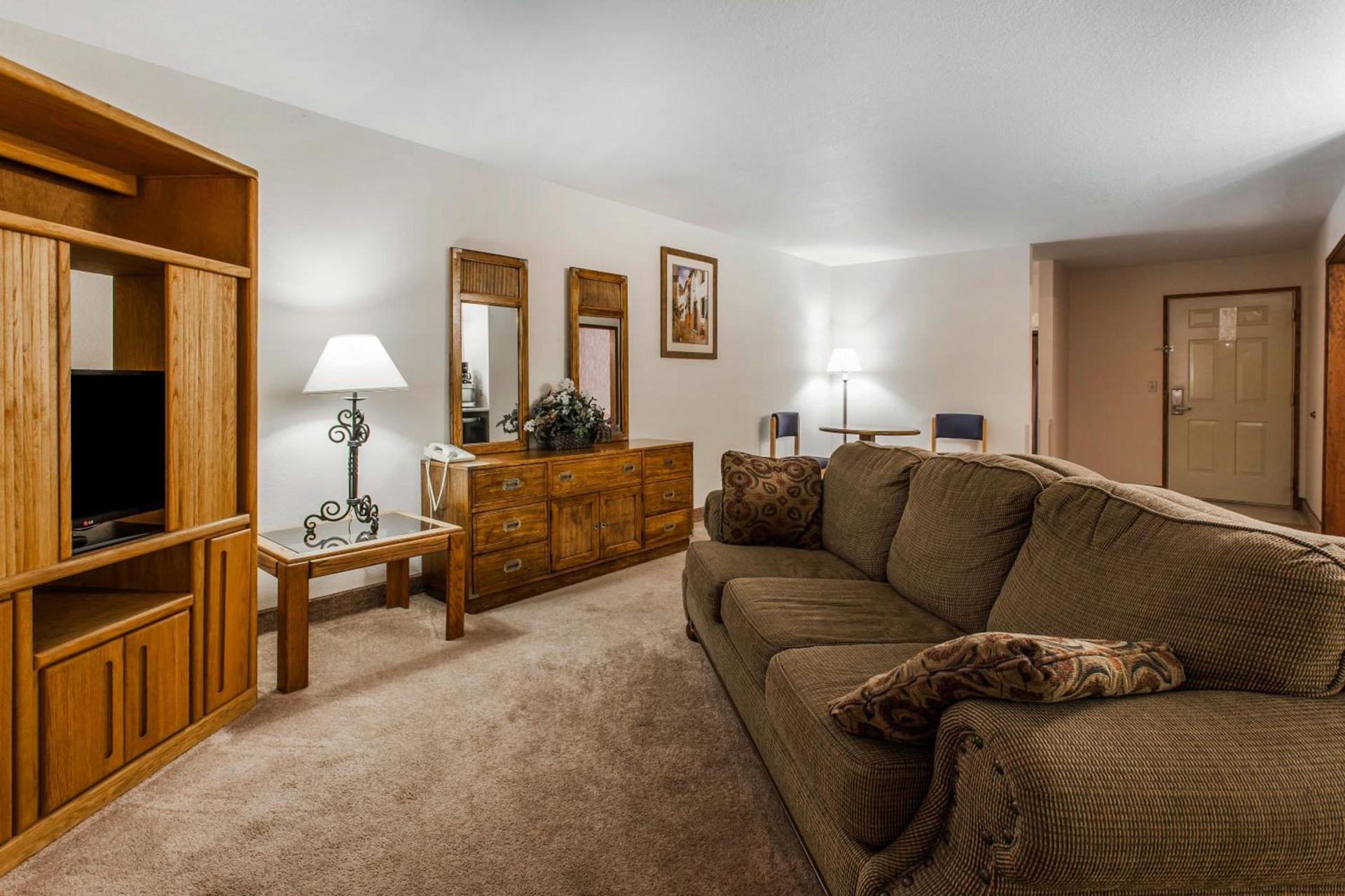 Quality Inn & Suites Goldendale photo 37