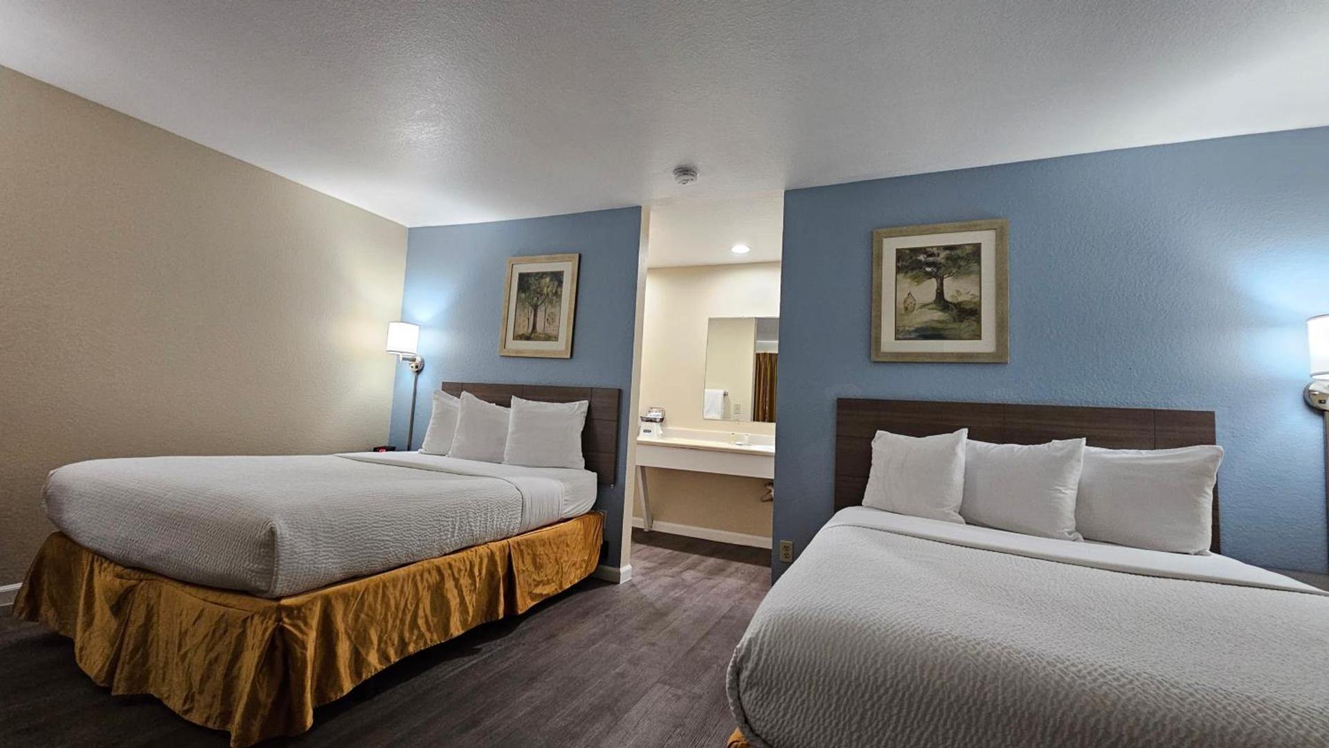 Travelodge by Wyndham Wenatchee photo 25