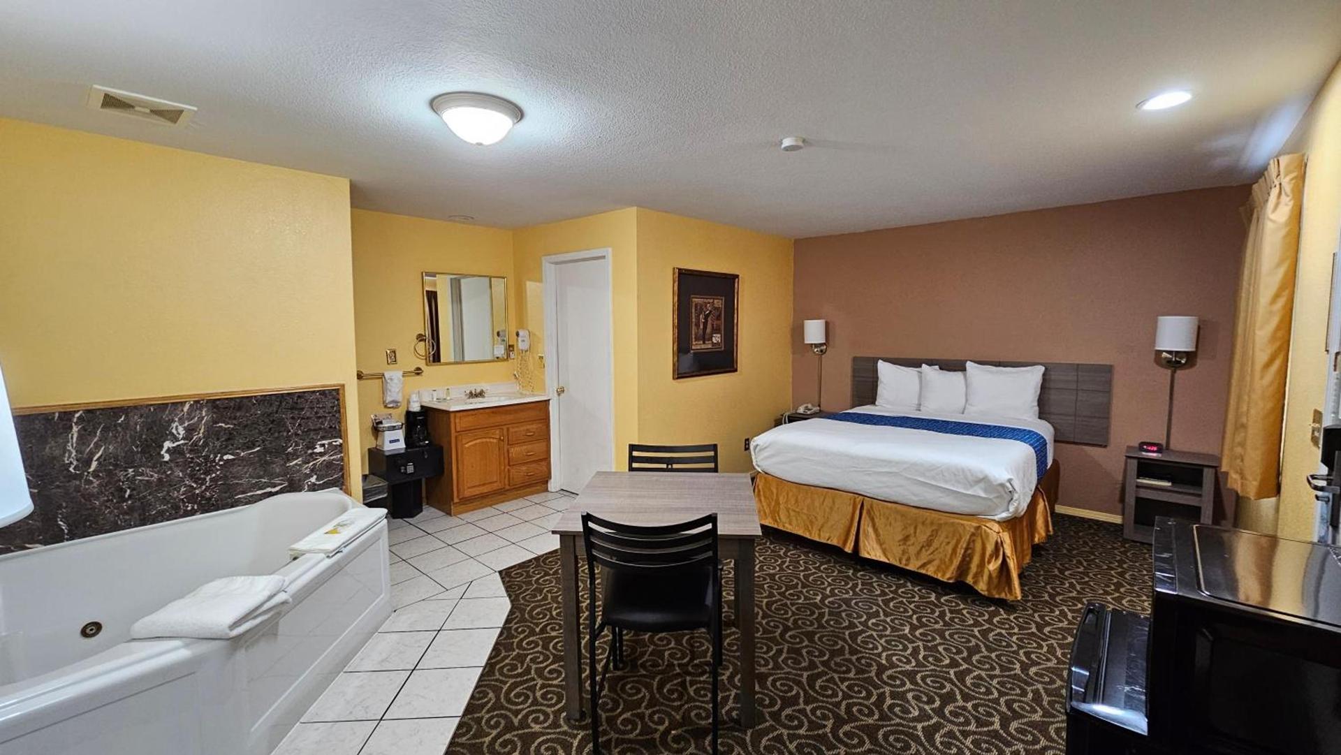 Travelodge by Wyndham Wenatchee photo 36