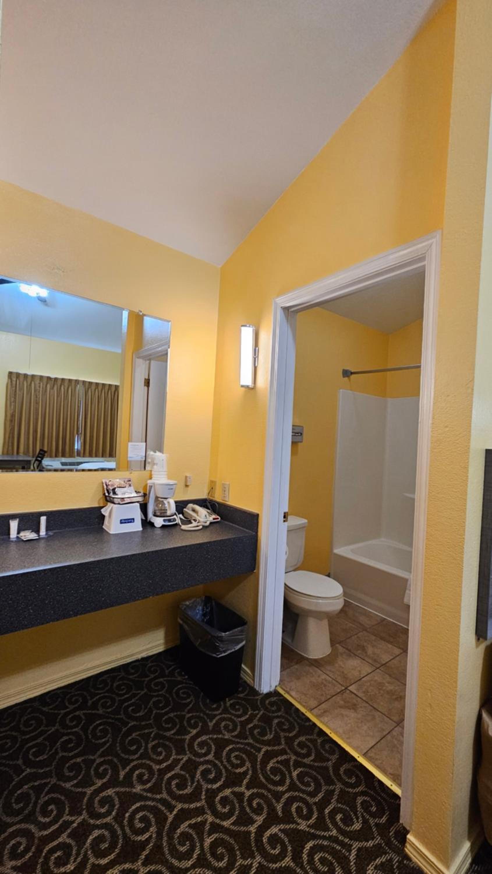 Travelodge by Wyndham Wenatchee photo 37